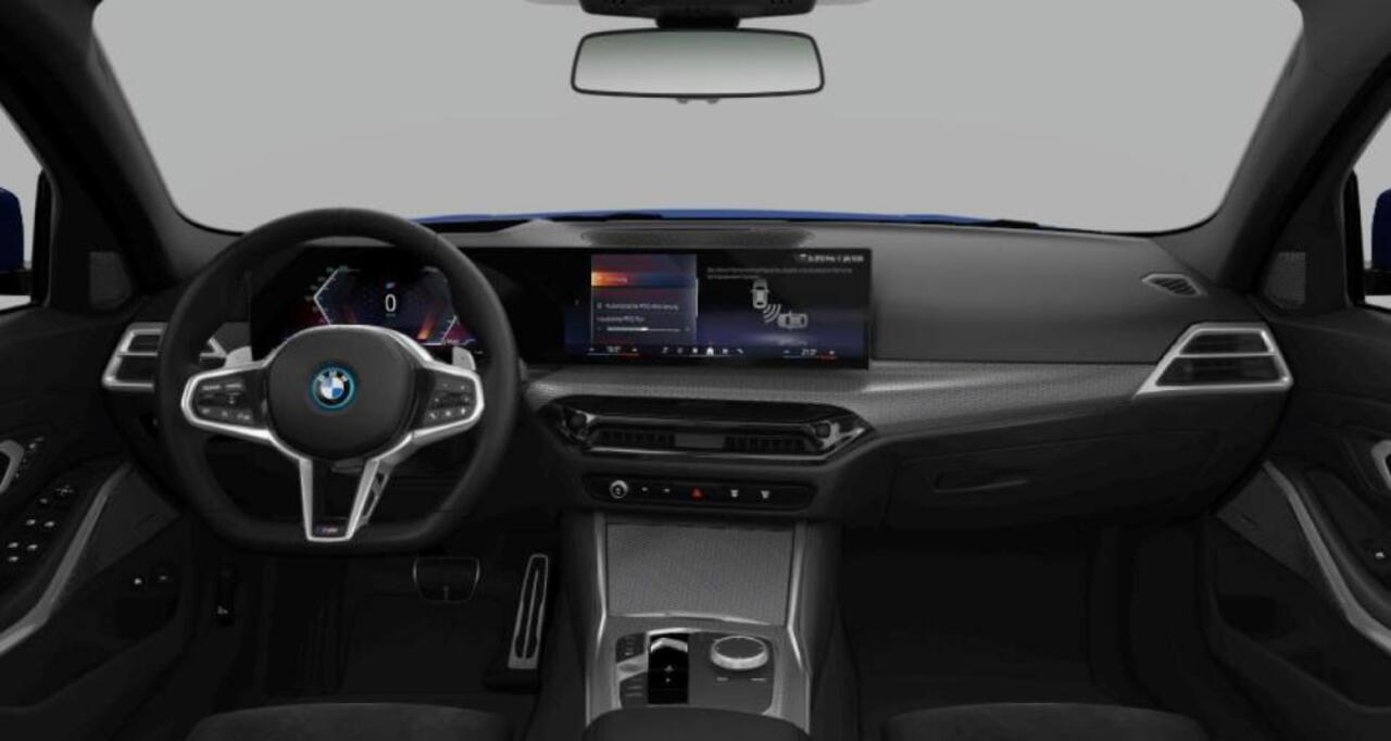 BMW 3-SERIE Touring 330e Long Range - M Sport - Trekhaak - Panoramadak - Elektrisch verstelbare/verwarmde stoelen - Parking/Driving Assistant - Harman Kardon - Getinte ruiten - Comfort Access - Ambiance verlichting -