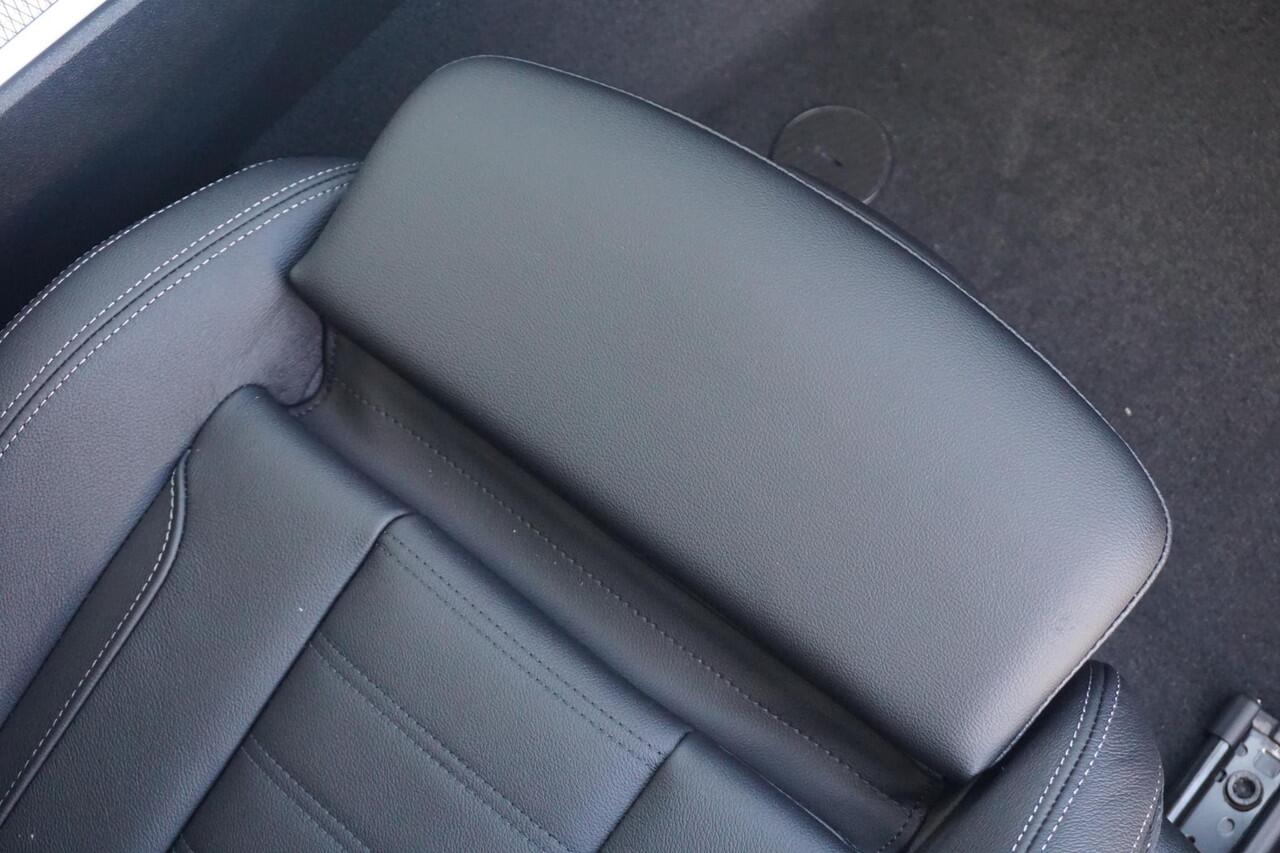 BMW 3-SERIE 330e M Sport Pro | Innovation Pack | Harman Kardon | Comfort Access | Trekhaak | Stoel & Stuurverwarming