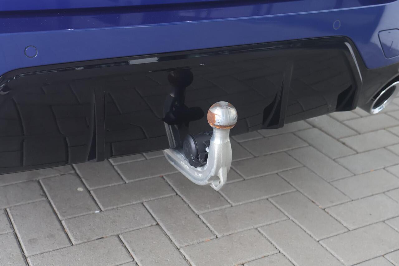 BMW 3-SERIE Touring 330e | M Sportpakket | Comfort Pack | Panorama Dak | Trekhaak