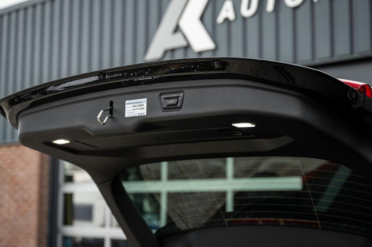 BMW 3-SERIE 330e xDrive M Sport LCI | Facelift | Shadow | Trekhaak | Widescreen | Hifi | Camera | 19' inch |