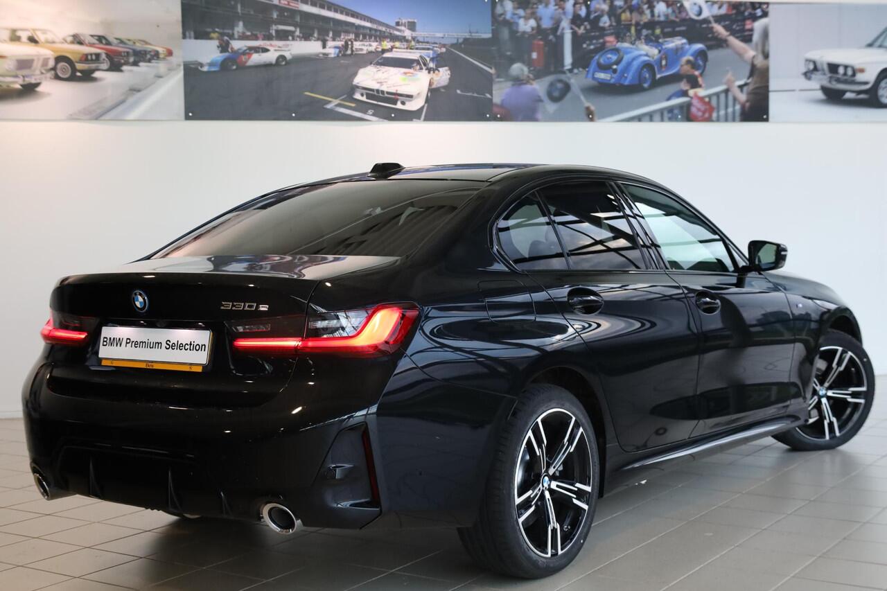 BMW 3-SERIE 330e Sedan | M Sportpakket | Comfort Pack | Elektr. Trekhaak