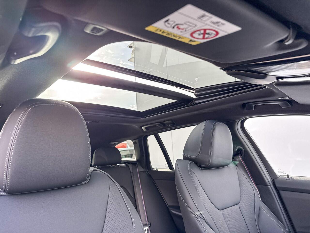 BMW 3-SERIE Touring 330e | M Sport Pro | Innovation Pack | Comfort Pack