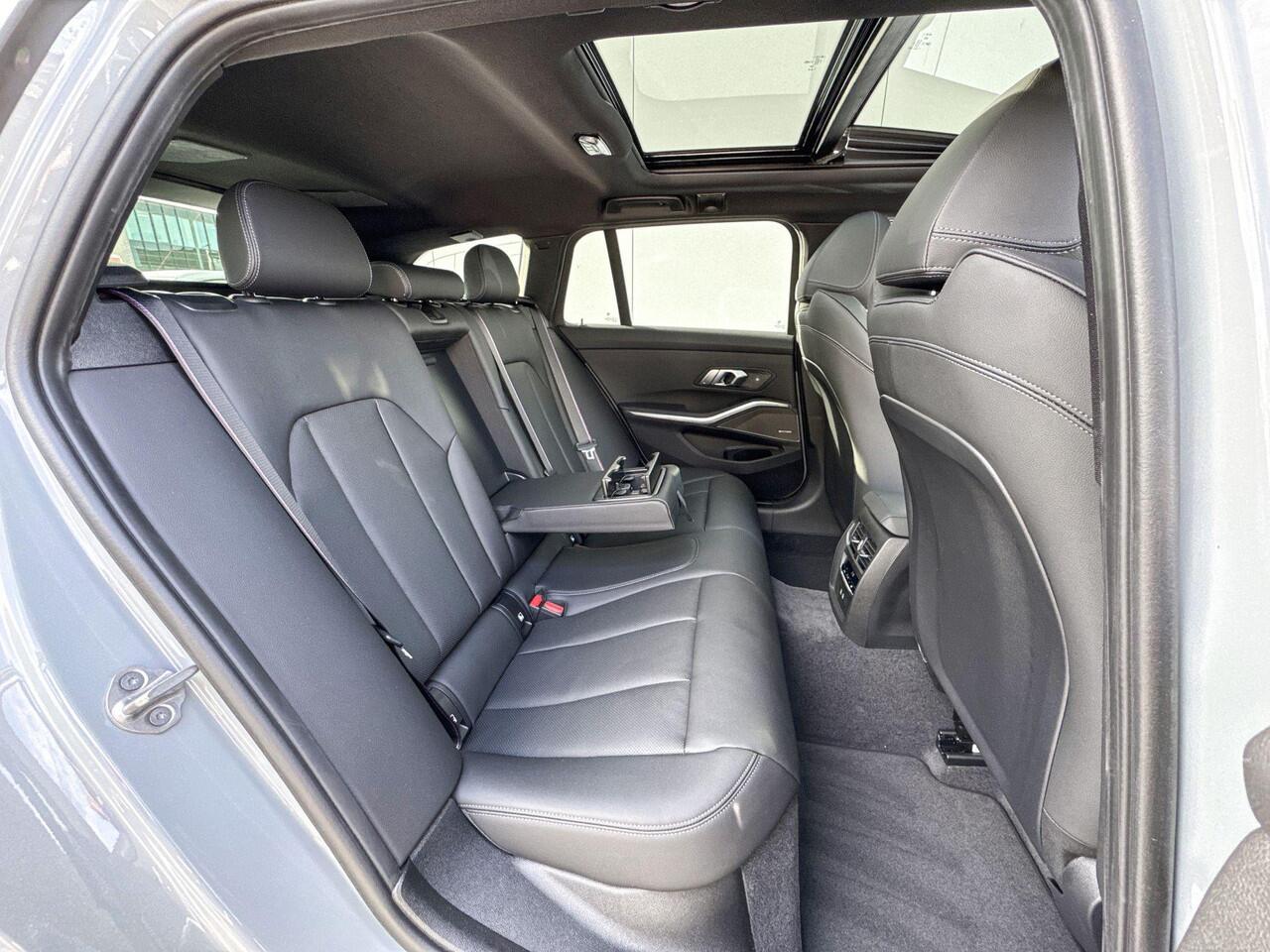 BMW 3-SERIE Touring 330e | M Sport Pro | Innovation Pack | Comfort Pack