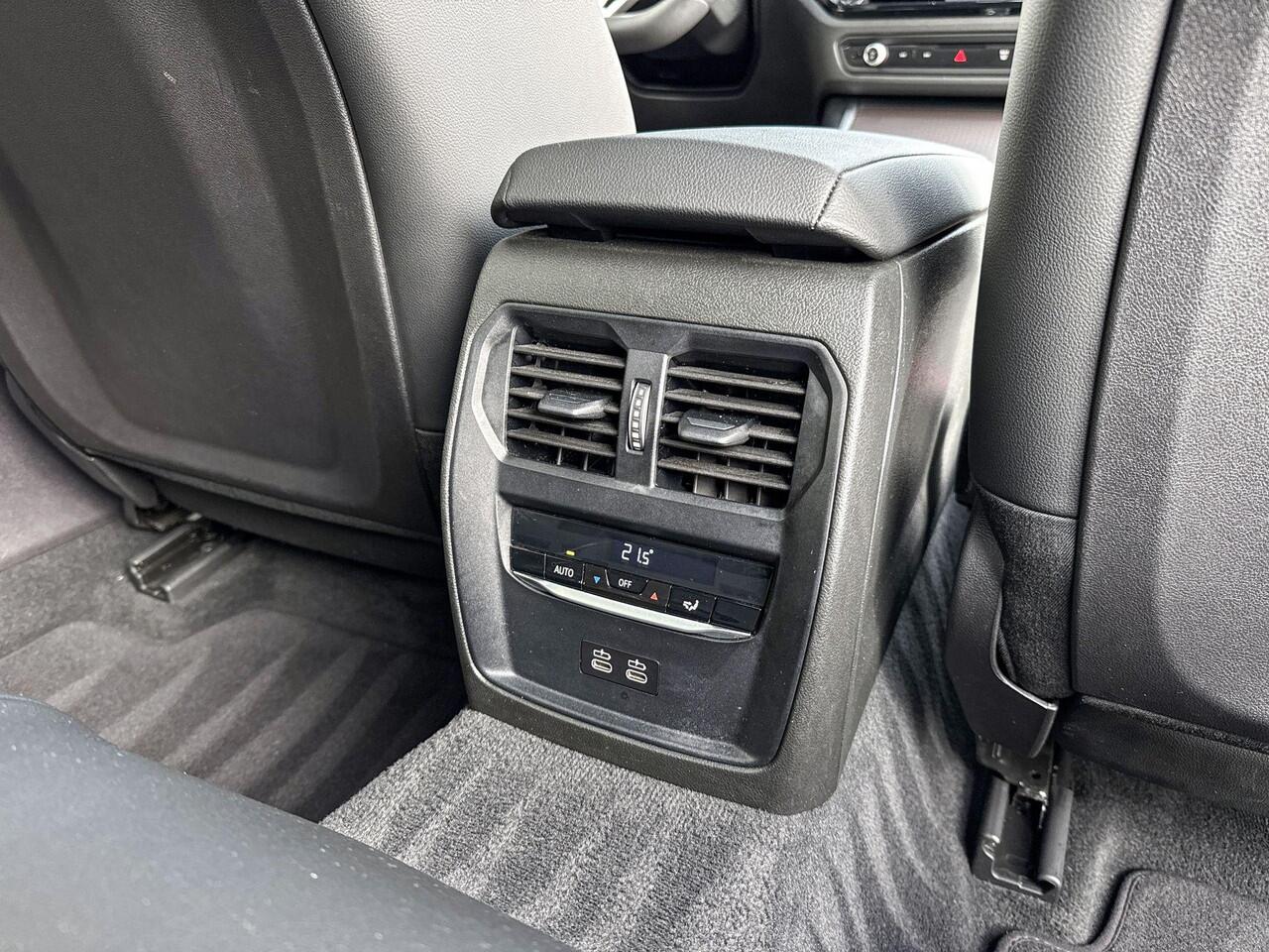 BMW 3-SERIE Sedan 330e M Sport | Panoramadak