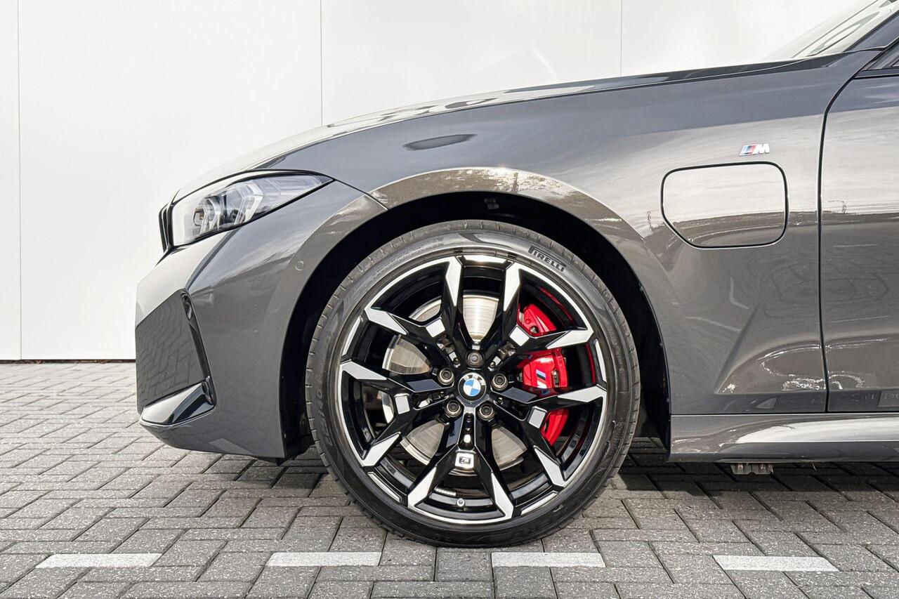 BMW 3-SERIE Sedan 330e M Sport | Panoramadak