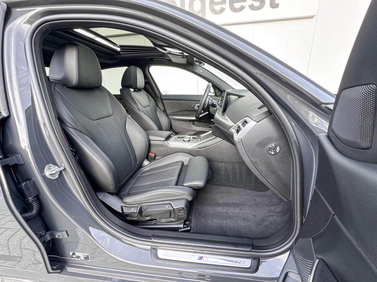 BMW 3-SERIE Sedan 330e M Sport | Panoramadak