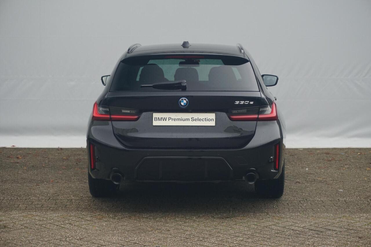 BMW 3-SERIE Touring 330e M Sportpakket Pro 19'' / Elektrisch verstelbare stoelen / Comfort Acces / HiFi System