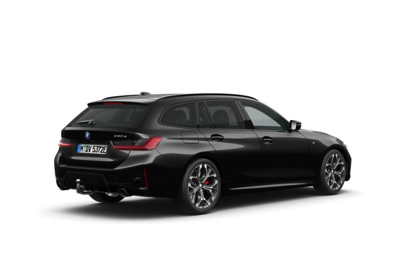 BMW 3-SERIE Touring 330e | M Sport Pro | Innovation Pack | Comfort Pack | Trekhaak
