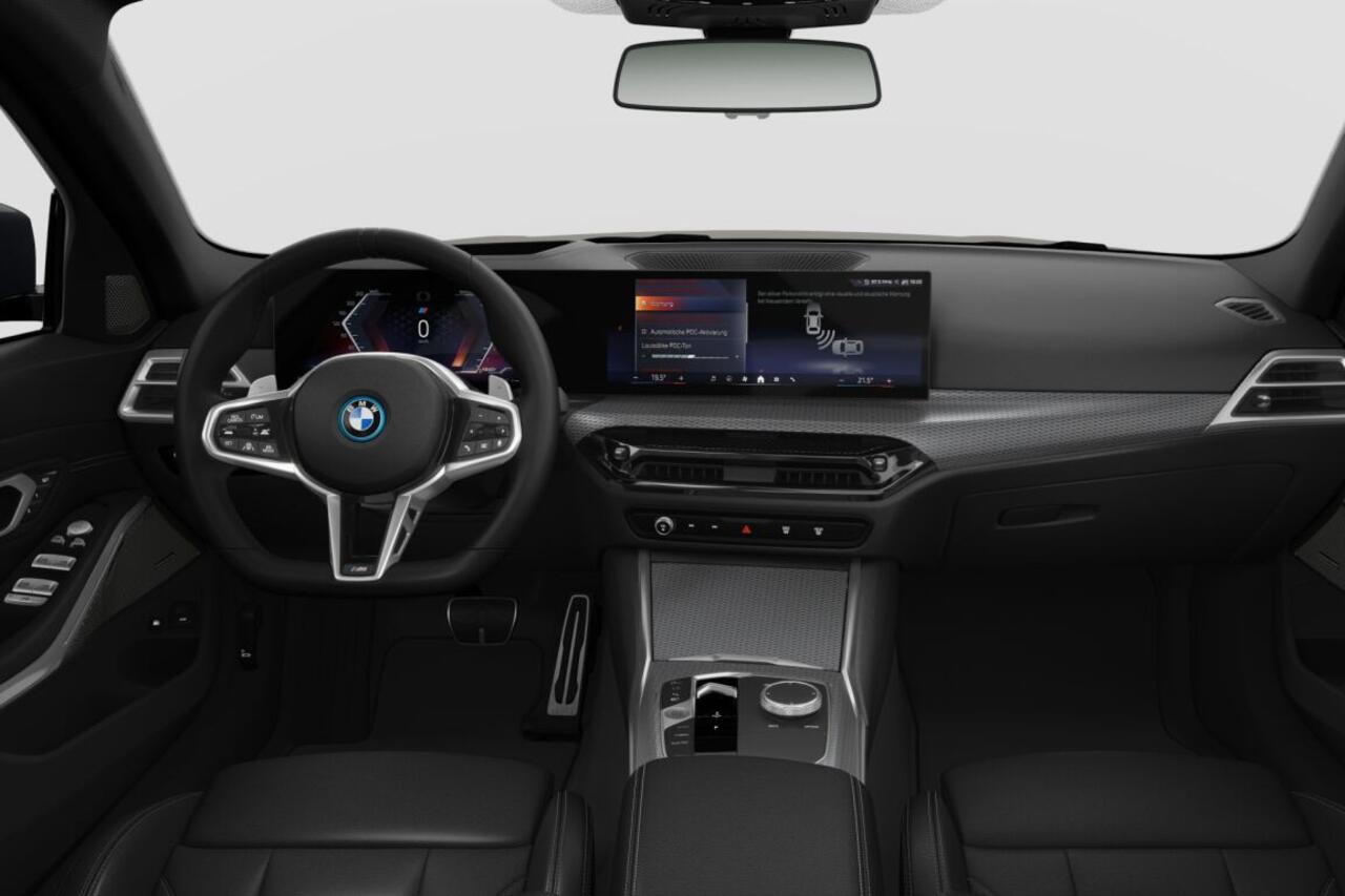 BMW 3-SERIE Touring 330e M Sport Edition | M Sportpakket Pro | Innovation Pack | Comfort Pack | Trekhaak