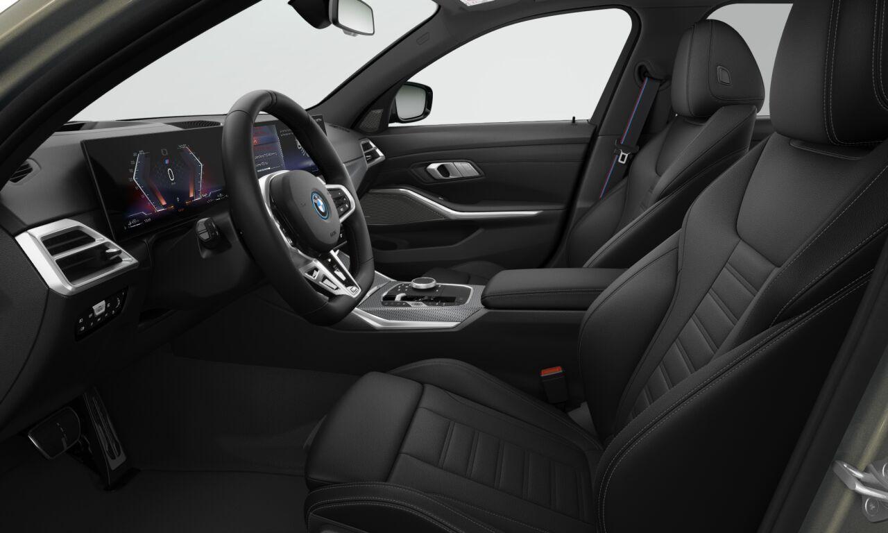 BMW 3-SERIE Touring 330e Individual Lak | M Sportpakket Pro | Innovation Pack | Comfort Pack | Panoramadak | Trekhaak