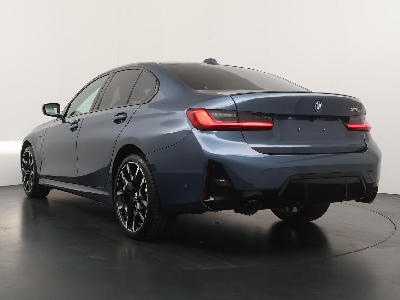 BMW 3-SERIE 330e | M-Sport pakket | Panoramadak | Adaptive Cruise | HiFi | Comfort Access | Ekris Selection