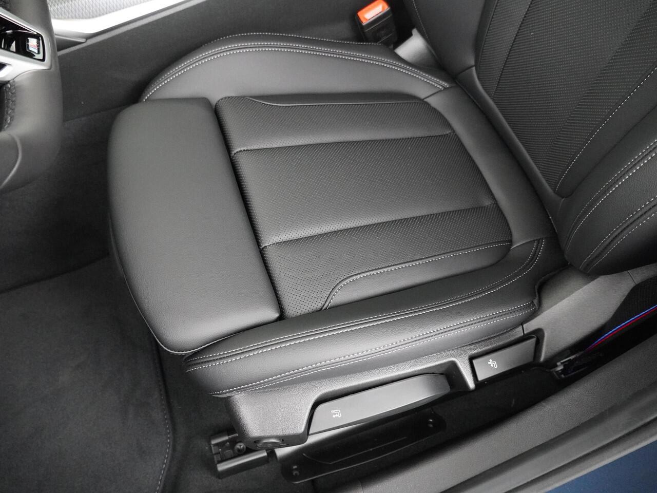 BMW 3-SERIE 330e | M-Sport pakket | Panoramadak | Adaptive Cruise | HiFi | Comfort Access | Ekris Selection