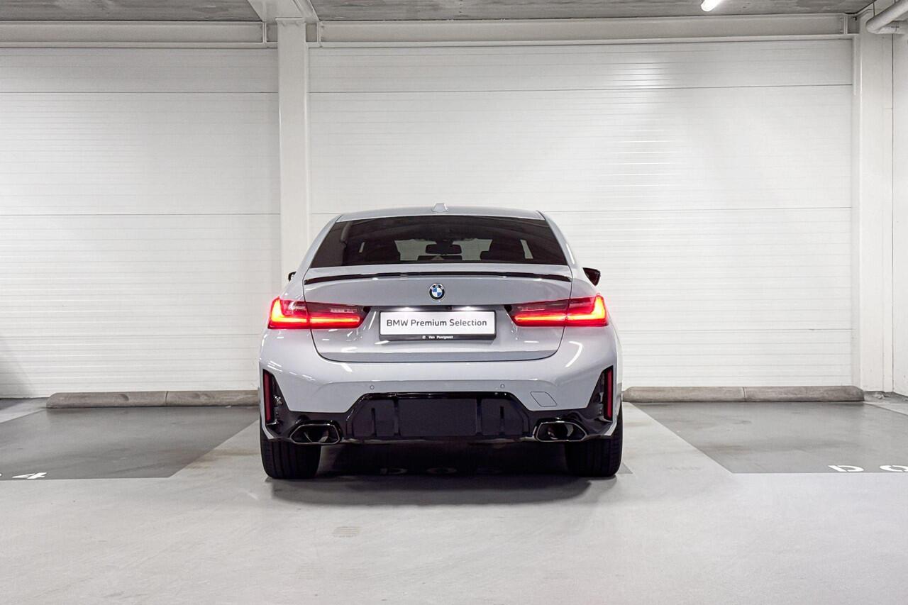 BMW 3-SERIE Sedan 330i xDrive | M-Sport | M-Performance Parts | Comfort Pack | Harman/Kardon | Comfort Access