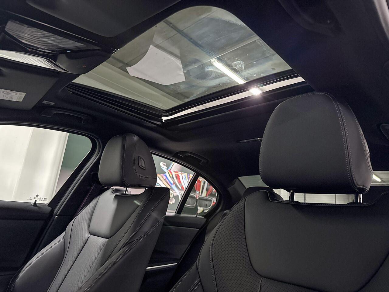 BMW 3-SERIE Sedan 330e | M-Sport Pro | Comfort Pack | Harman/Kardon | Schuif-/kanteldak | Comfort Access