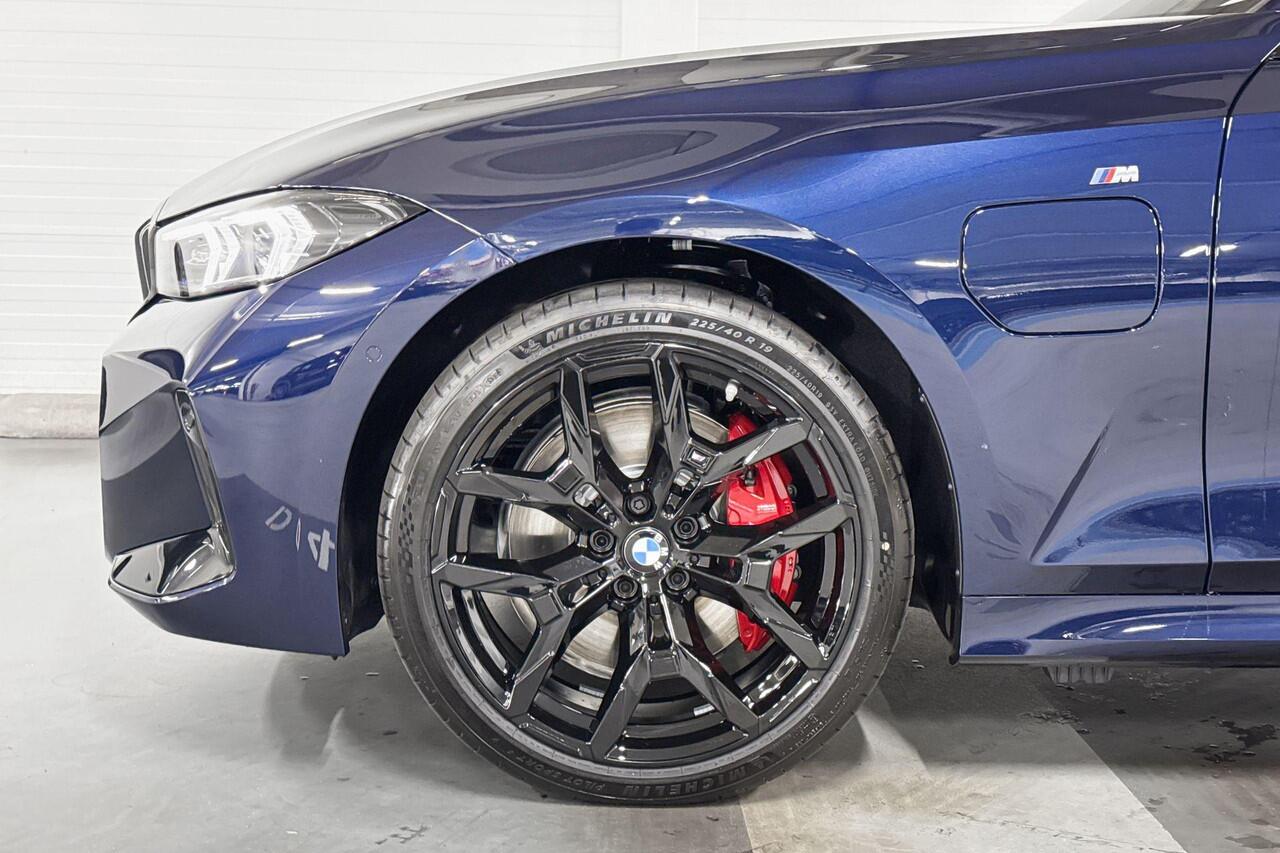 BMW 3-SERIE Touring 330e | M-Sport Pro | Comfort Pack | Panoramadak | Comfort Access