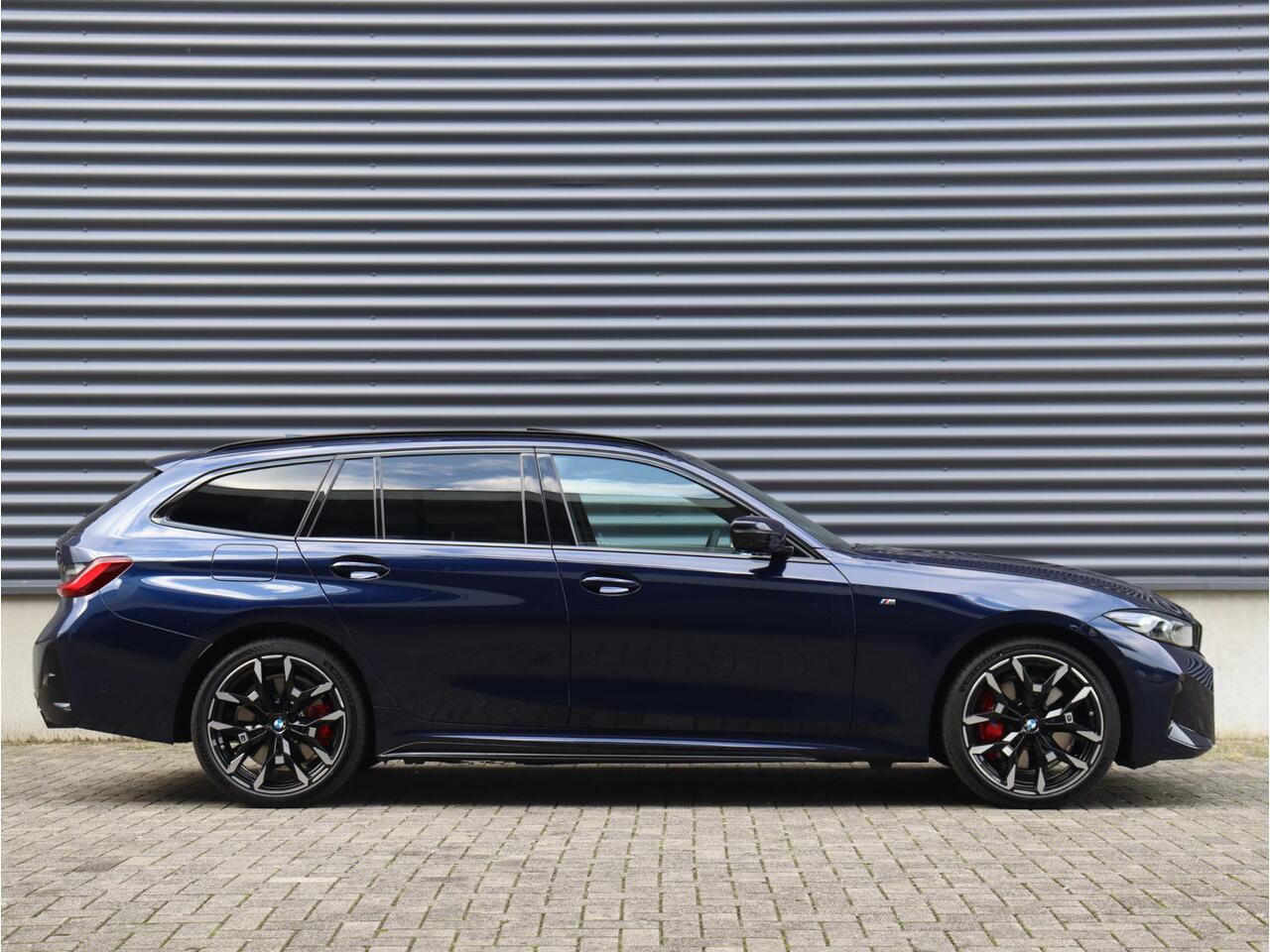 BMW 3-SERIE Touring 330e | High Executive | M Sportpakket Pro | Panodak | Head-Up | Elektr. Stoelen | Harman Kardon | Parking Assistant Plus | Adaptive Cruise Control | 19'' LMV