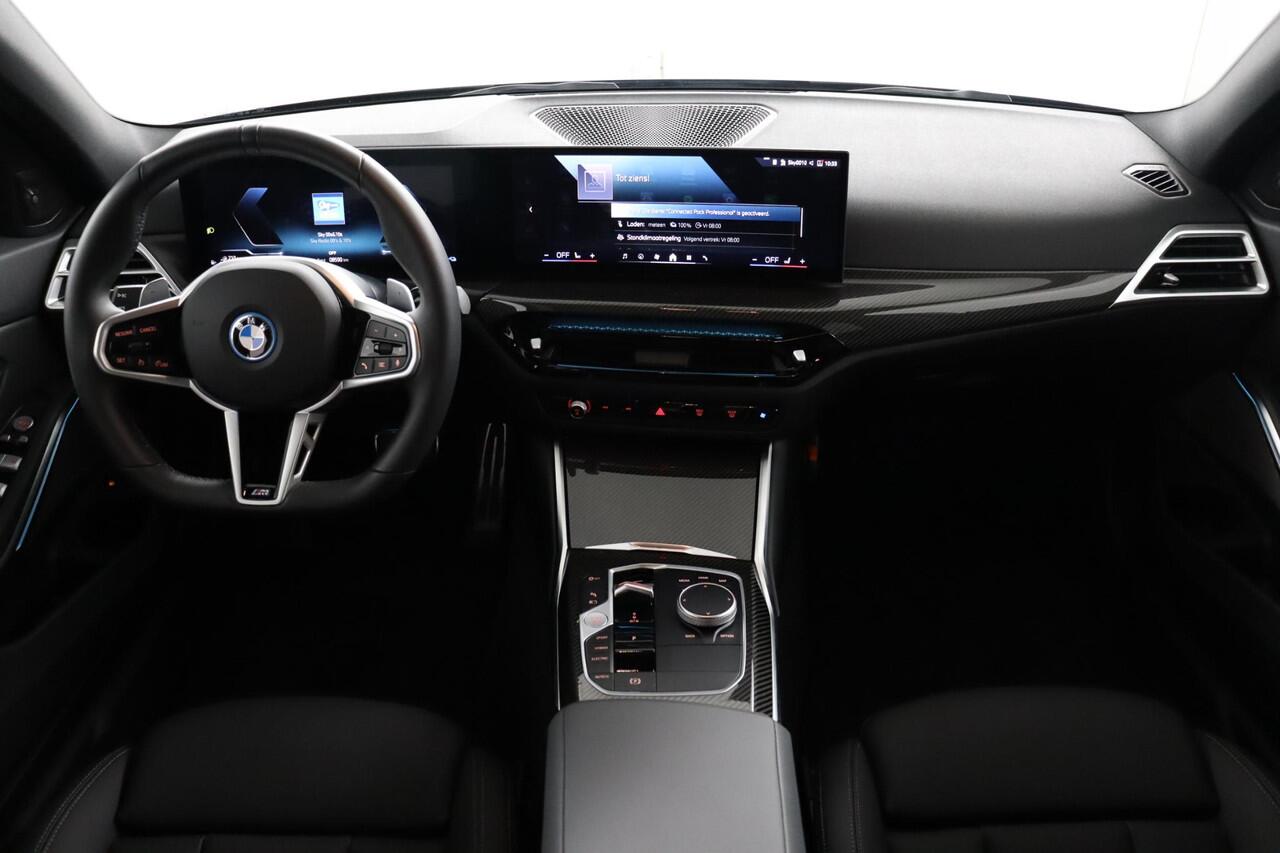 BMW 3-SERIE Touring 330e M Sportpakket | Comfort Access | Harman Kardon | Achteruitrijcamera