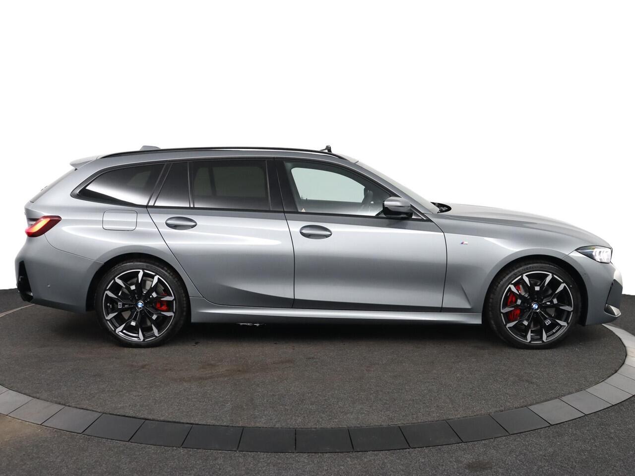 BMW 3-SERIE Touring 330e M Sportpakket Pro | Trekhaak | Panoramadak | Active Cruise Control | Harman Kardon | Ekris Selection