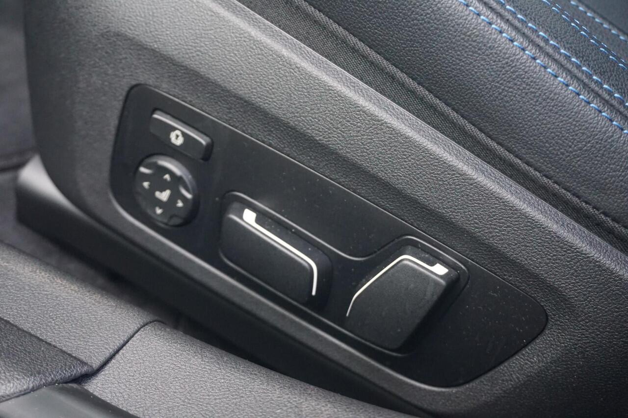 BMW 3-SERIE Touring 330e M Sport Pro | Trekhaak | Harman Kardon | Elektrische Stoelen met geheugen | Comfort Access | Ekris Selection