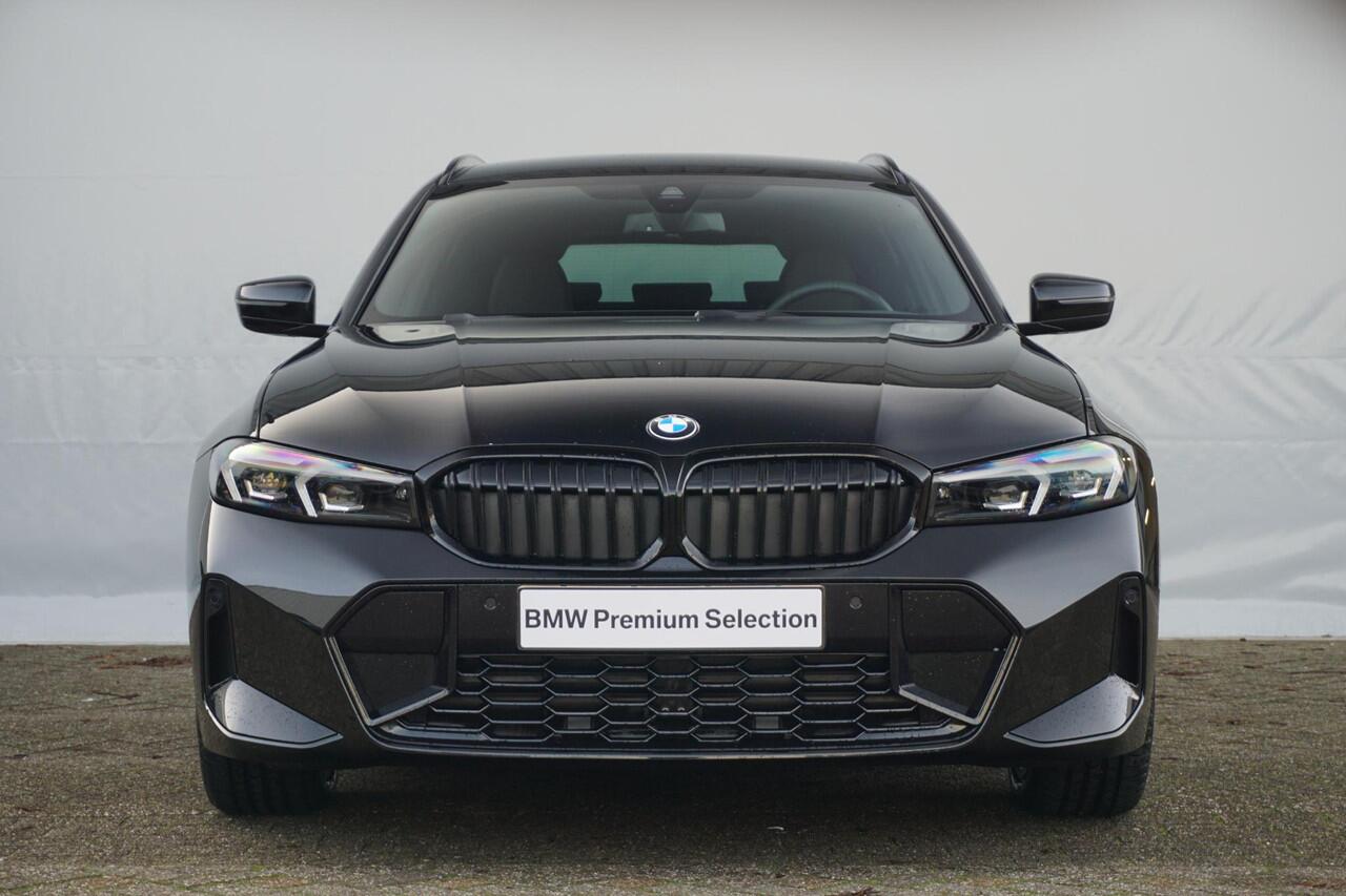 BMW 3-SERIE Touring 330e M Sport Pro | Trekhaak | Harman Kardon | Elektrische Stoelen met geheugen | Comfort Access | Ekris Selection