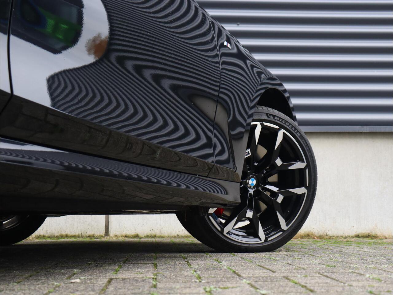 BMW 3-SERIE Touring 330e | M Sportpakket Pro | Panodak | Harman Kardon | Trekhaak | Comfort Access | Adaptive Cruise Control | Adaptieve LED Koplampen | 19'' LMV | Ekris Selection