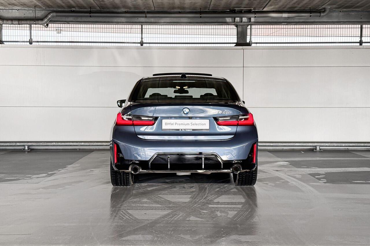 BMW 3-SERIE Sedan 330e