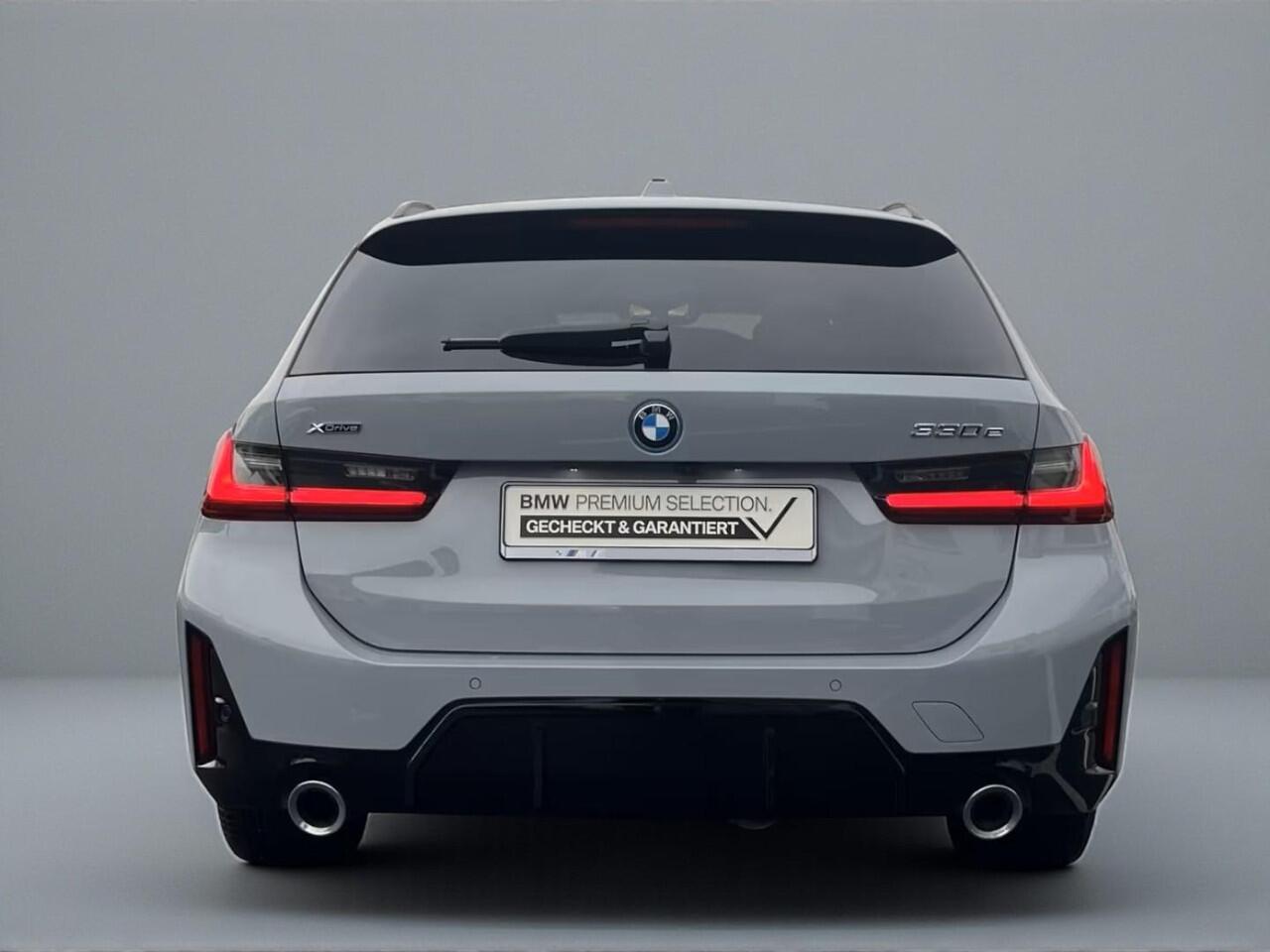 BMW 3-SERIE Touring 330e xDrive