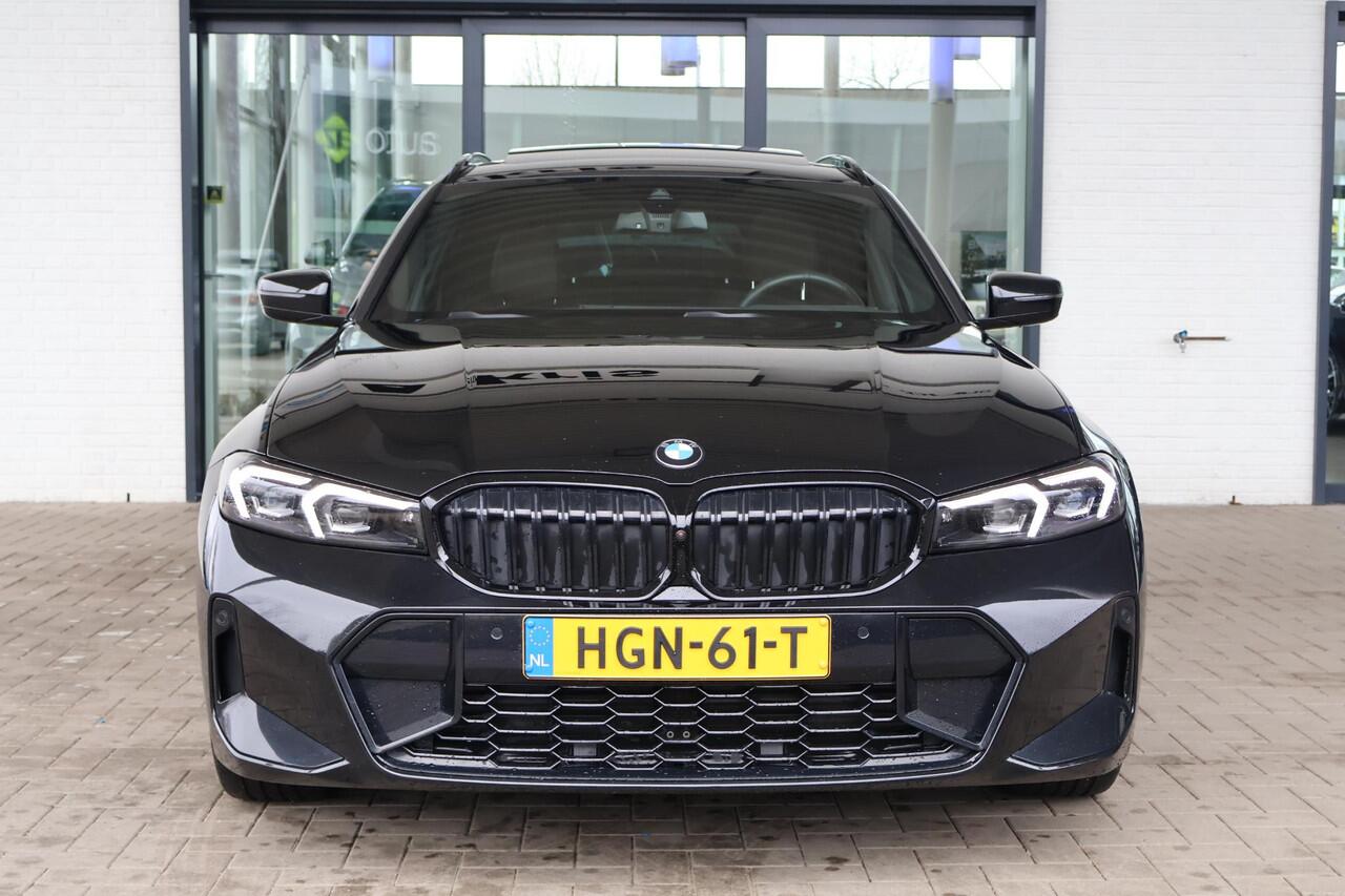 BMW 3-SERIE Touring 320i | M Sportpakket Pro | Comfort Pack | Driving Assistant | Innovation Pack | Trekhaak