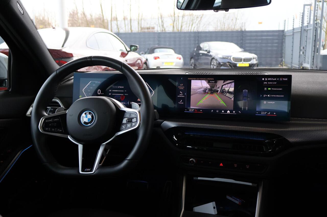 BMW 3-SERIE 330e | M Sportpakket | Comfort Pack | Panorama Dak