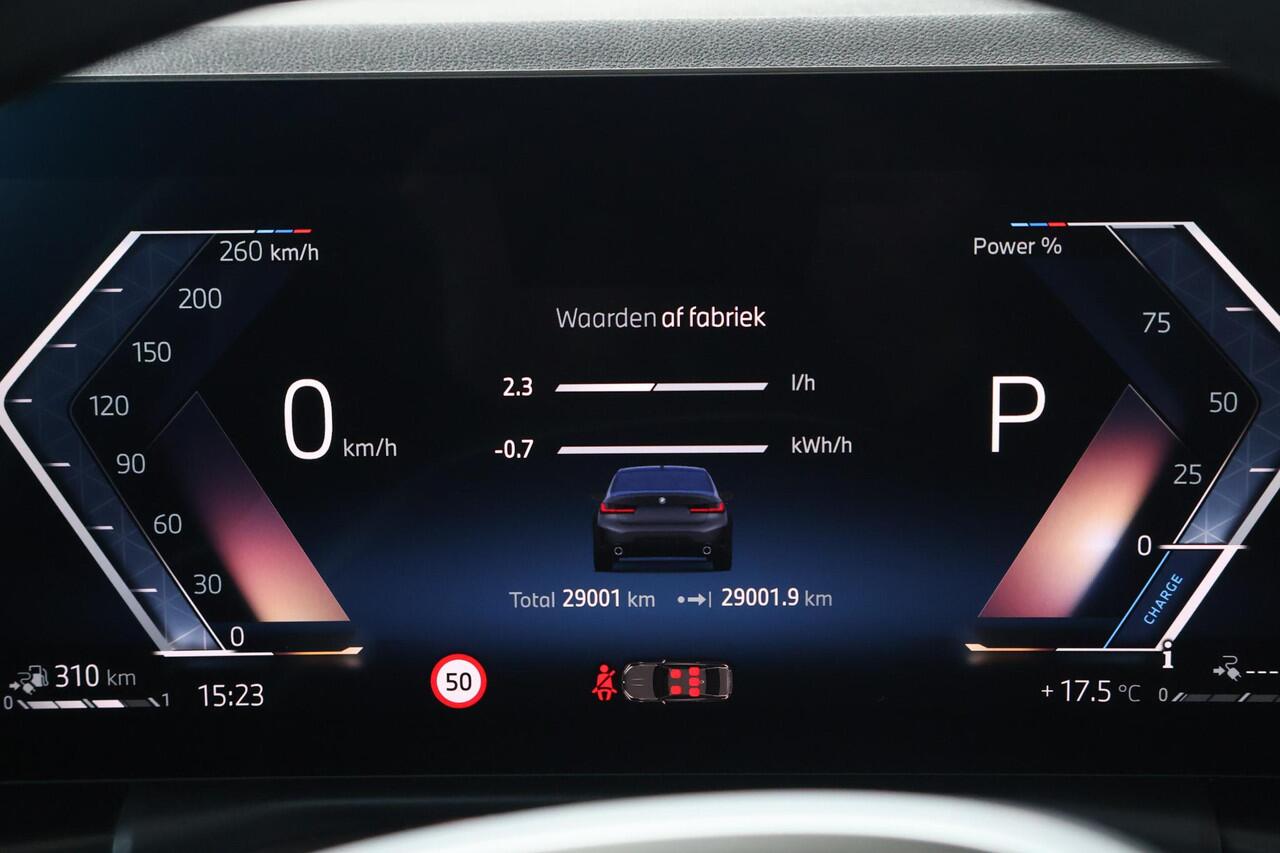 BMW 3-SERIE 330e | M Sportpakket | Comfort Pack | Panorama Dak