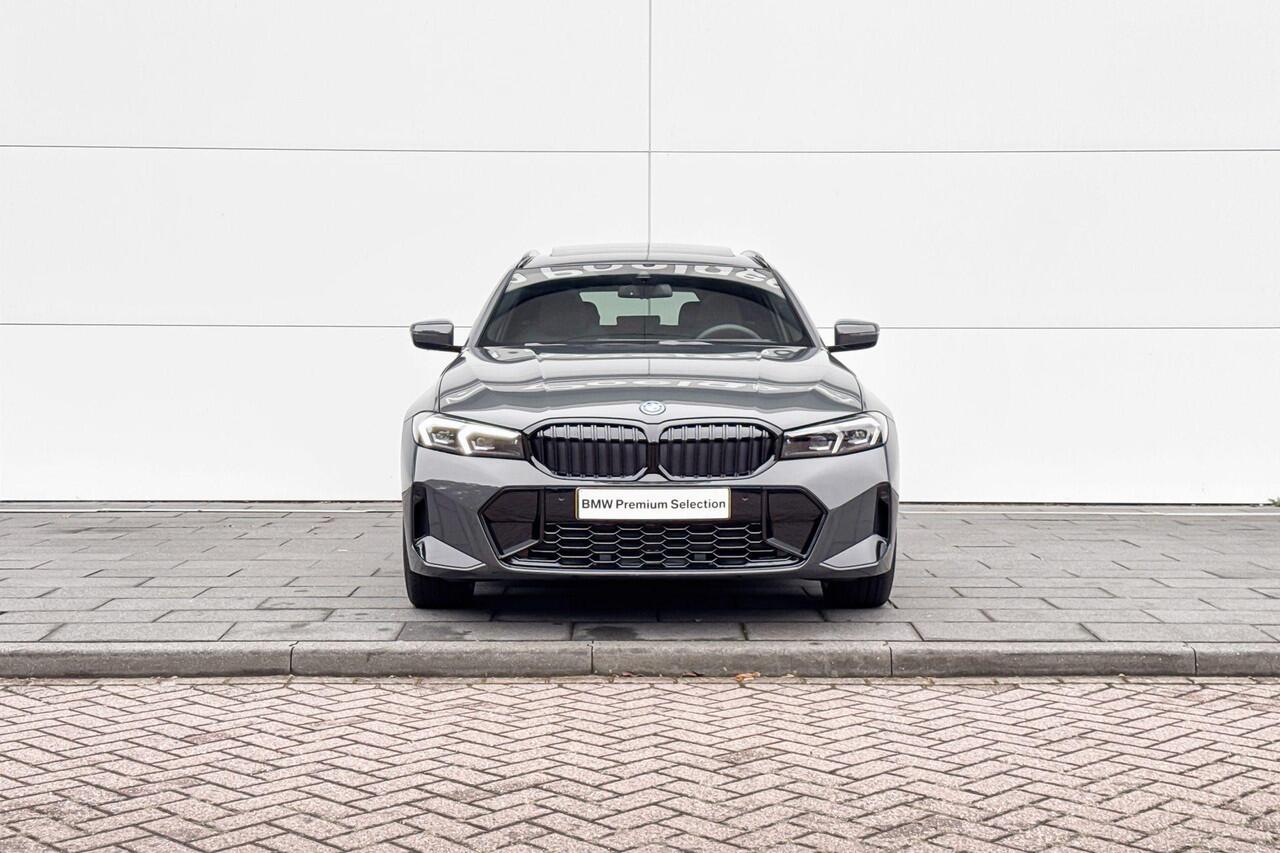 BMW 3-SERIE Touring 330e