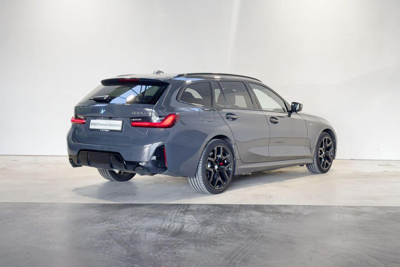 BMW 3-SERIE Touring 330e Innovation Pack M Sportpakket Pro Aut.