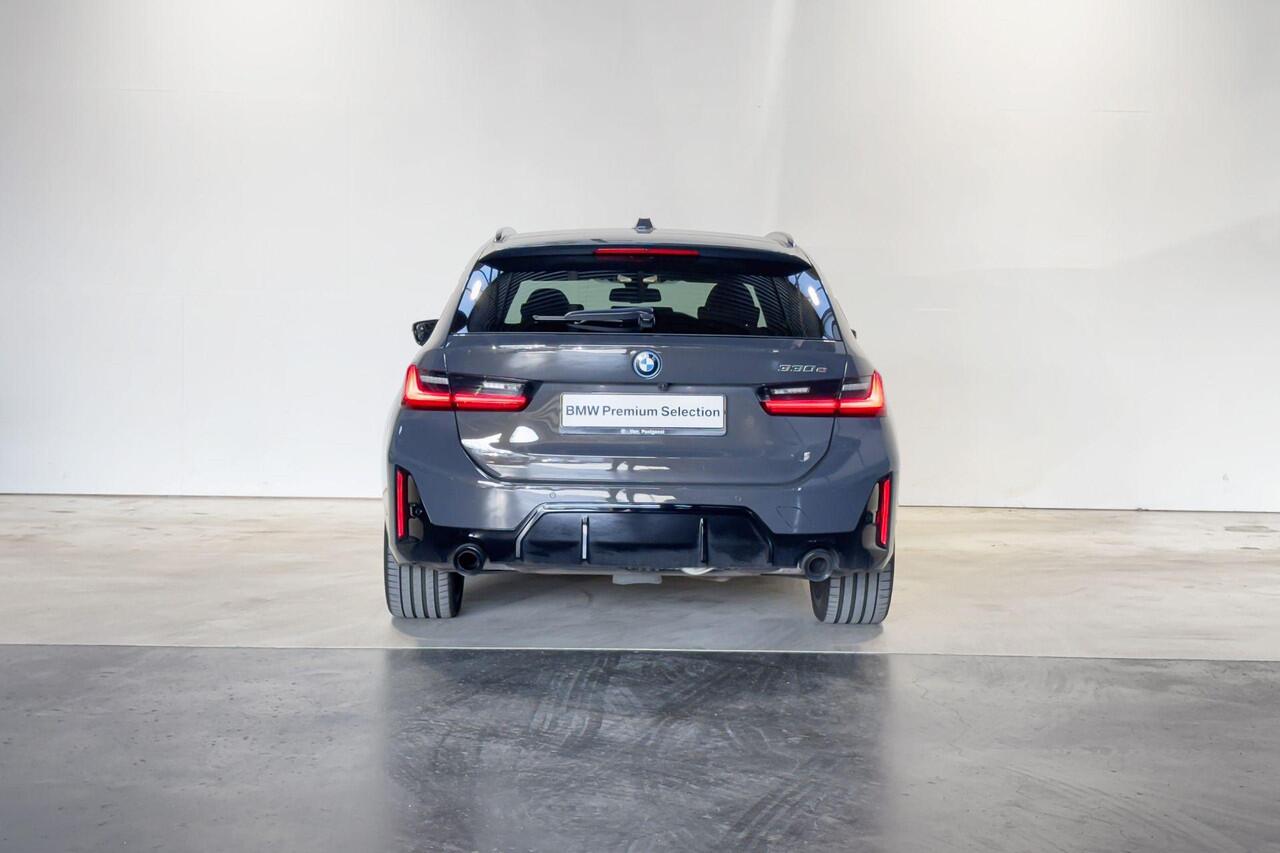 BMW 3-SERIE Touring 330e Innovation Pack M Sportpakket Pro Aut.