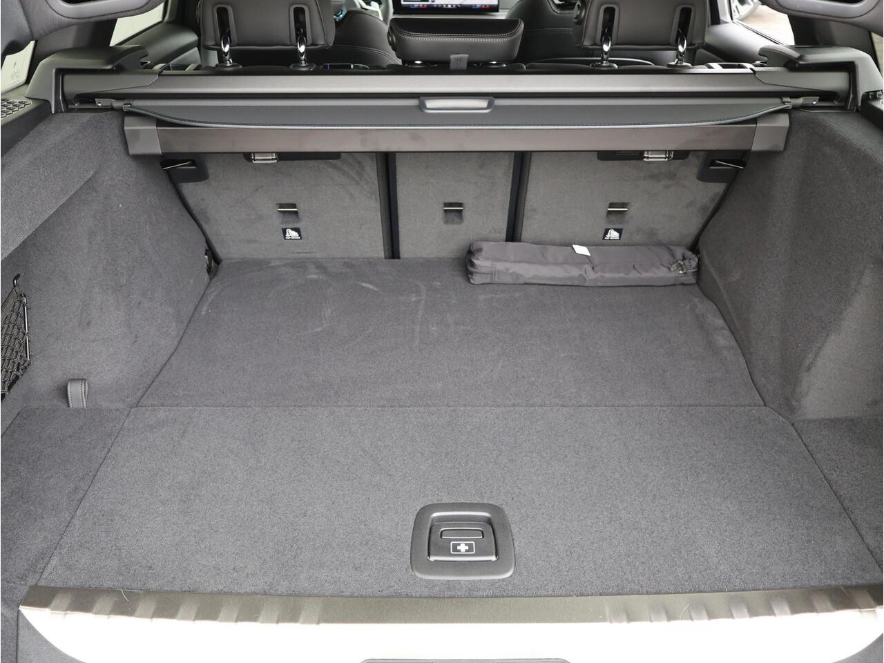 BMW 3-SERIE Touring 330e M Sport Package Pro | Innovation Pack | Comfort Pack