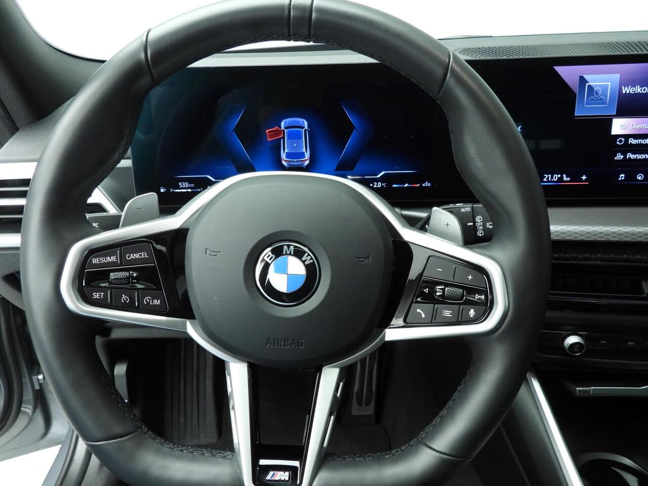 BMW 3-SERIE Touring 318i | M-Sportpakket | LED | Leder | HUD | Schuifdak | Trekhaak | Stoelverwarming | Keyles go | DAB | Alu 18 inch