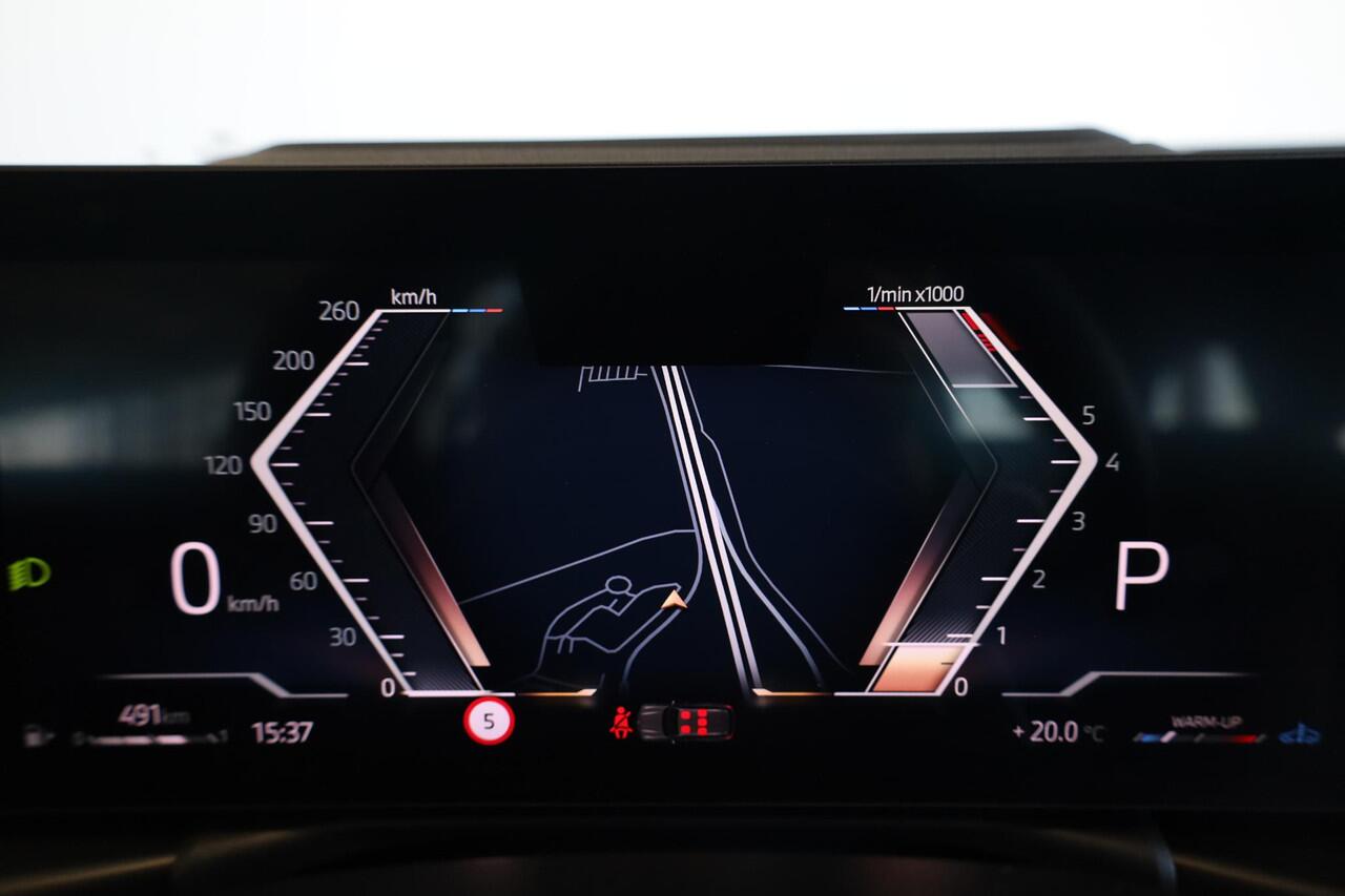 BMW 3-SERIE Touring 318i M Sport Pro | Panoramadak | Trekhaak