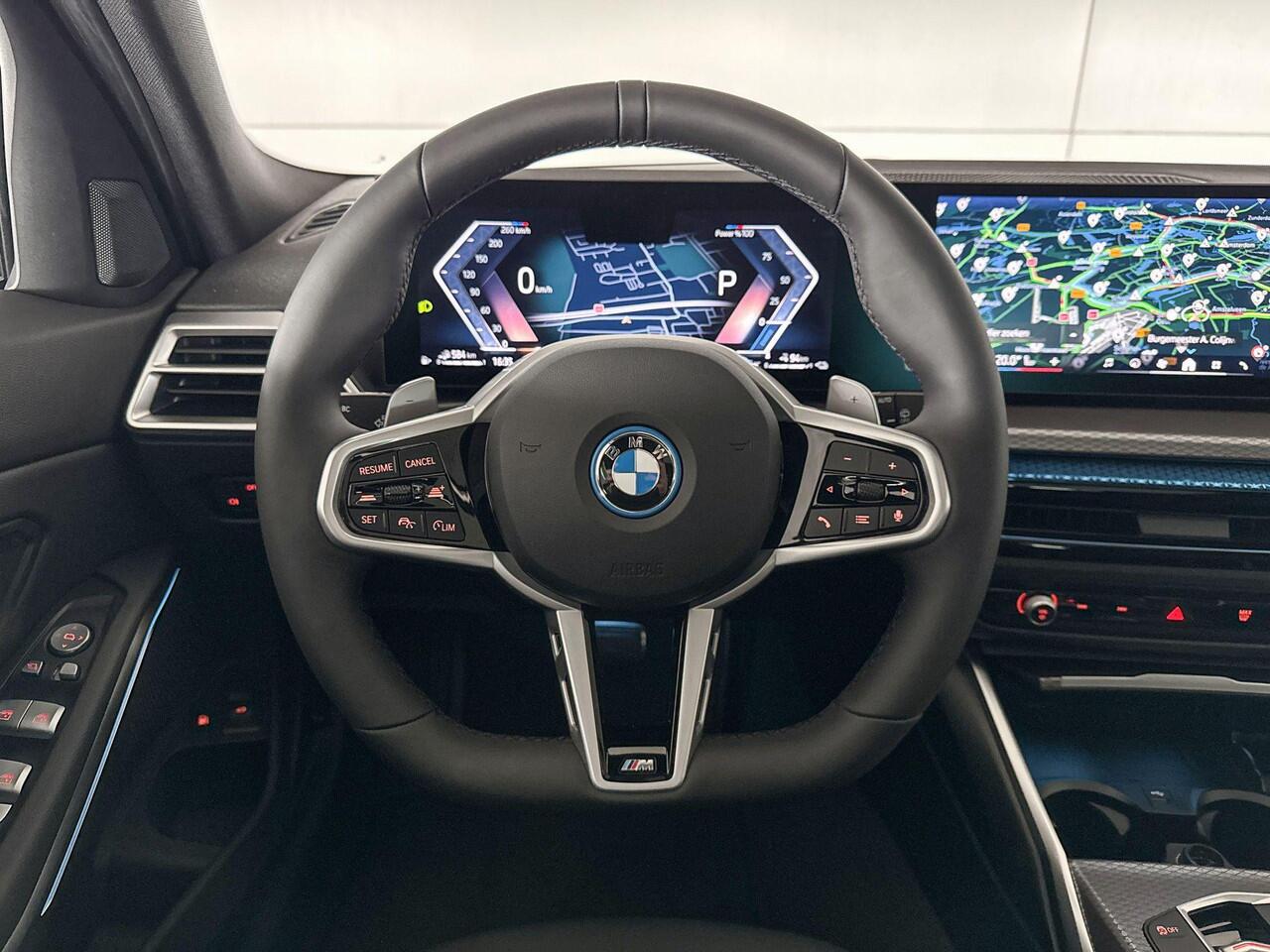 BMW 3-SERIE Touring 330e