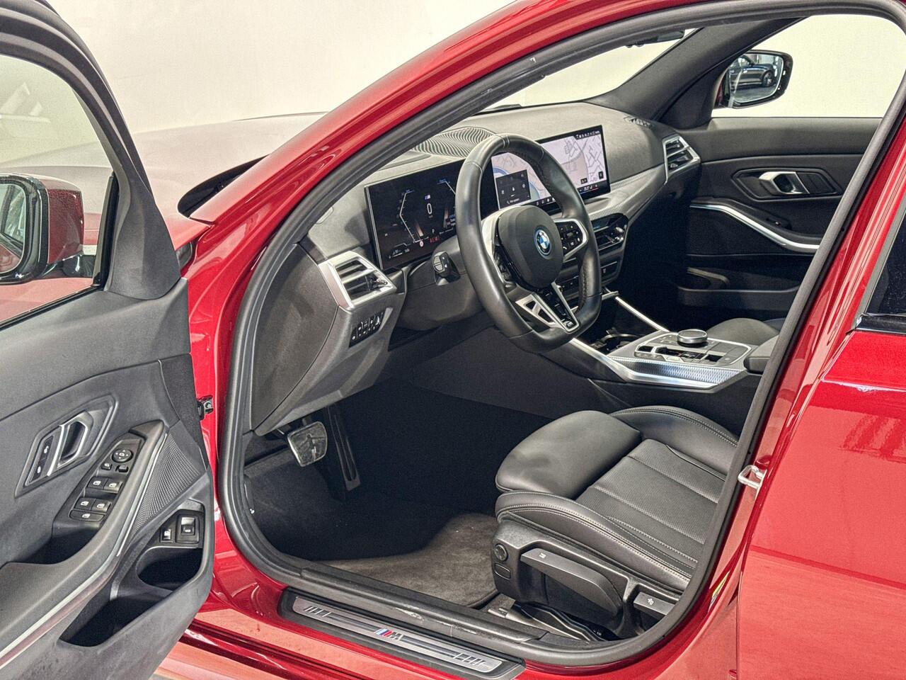 BMW 3-SERIE Sedan 330e Innovation Pack M Sportpakket Pro Aut.