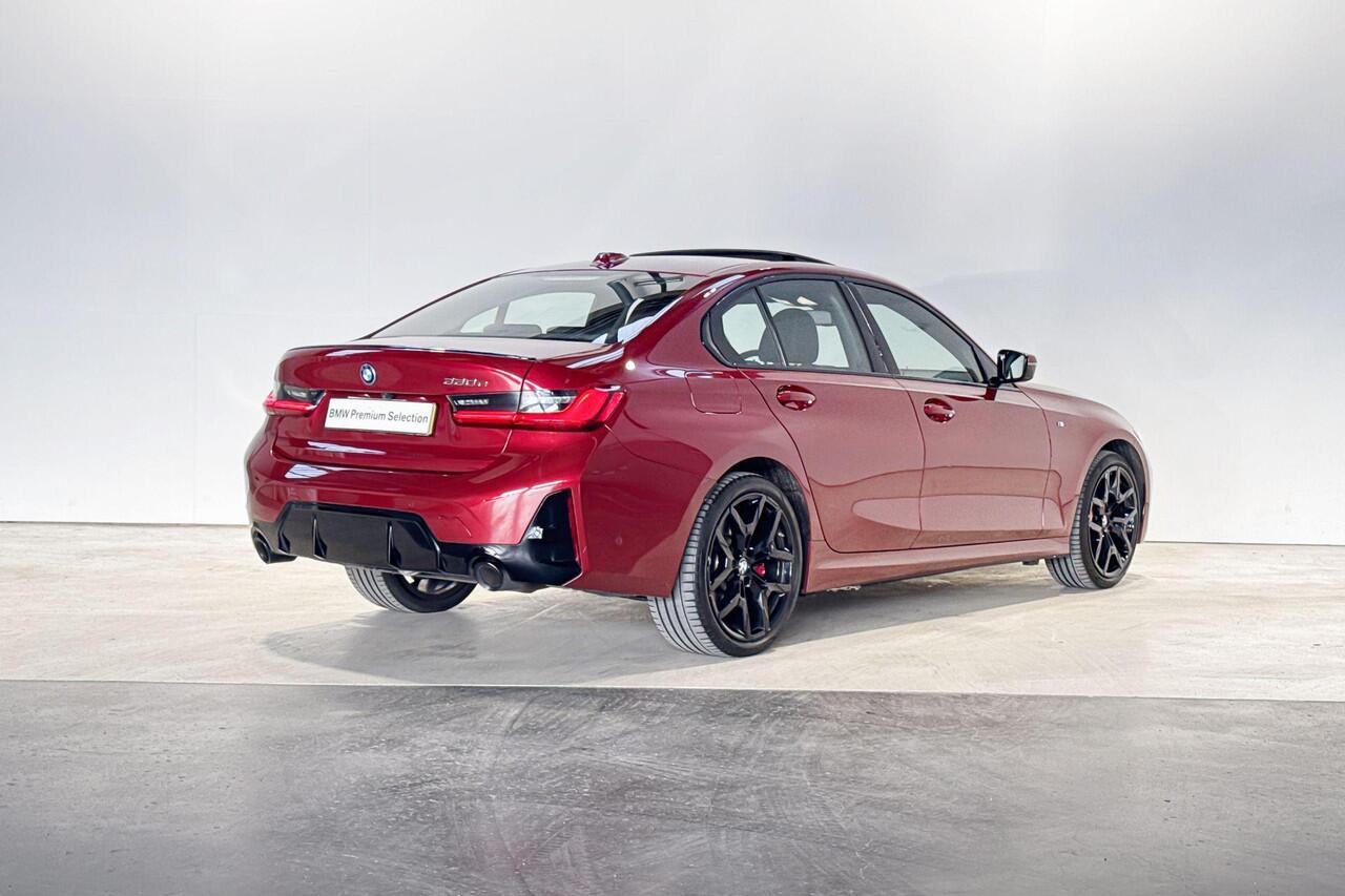 BMW 3-SERIE Sedan 330e Innovation Pack M Sportpakket Pro Aut.