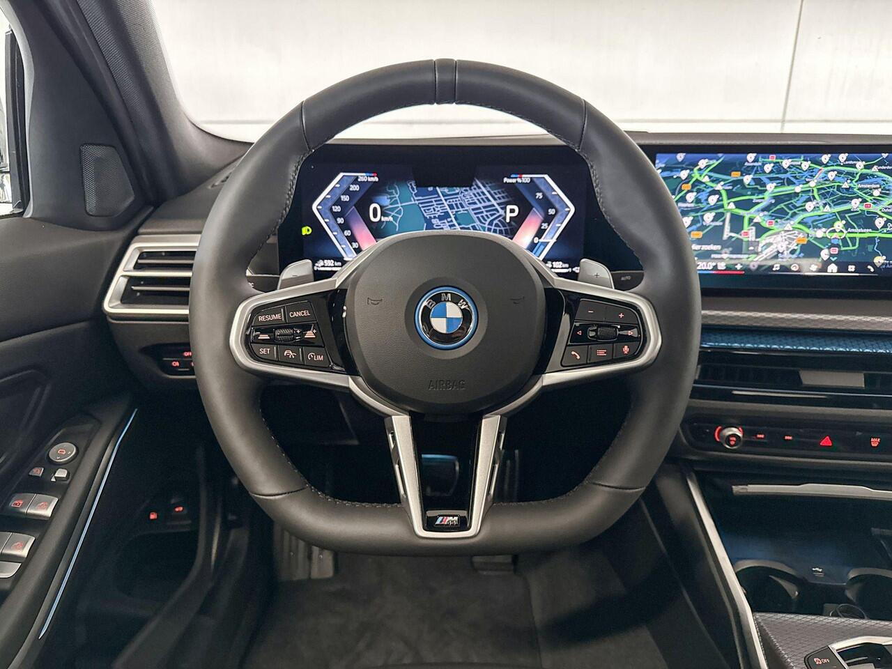 BMW 3-SERIE Sedan 330e