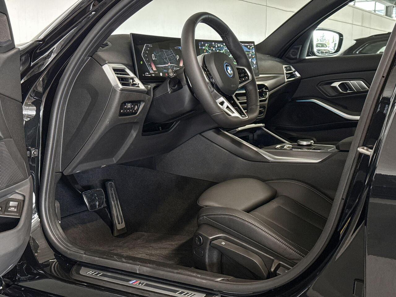 BMW 3-SERIE Sedan 330e