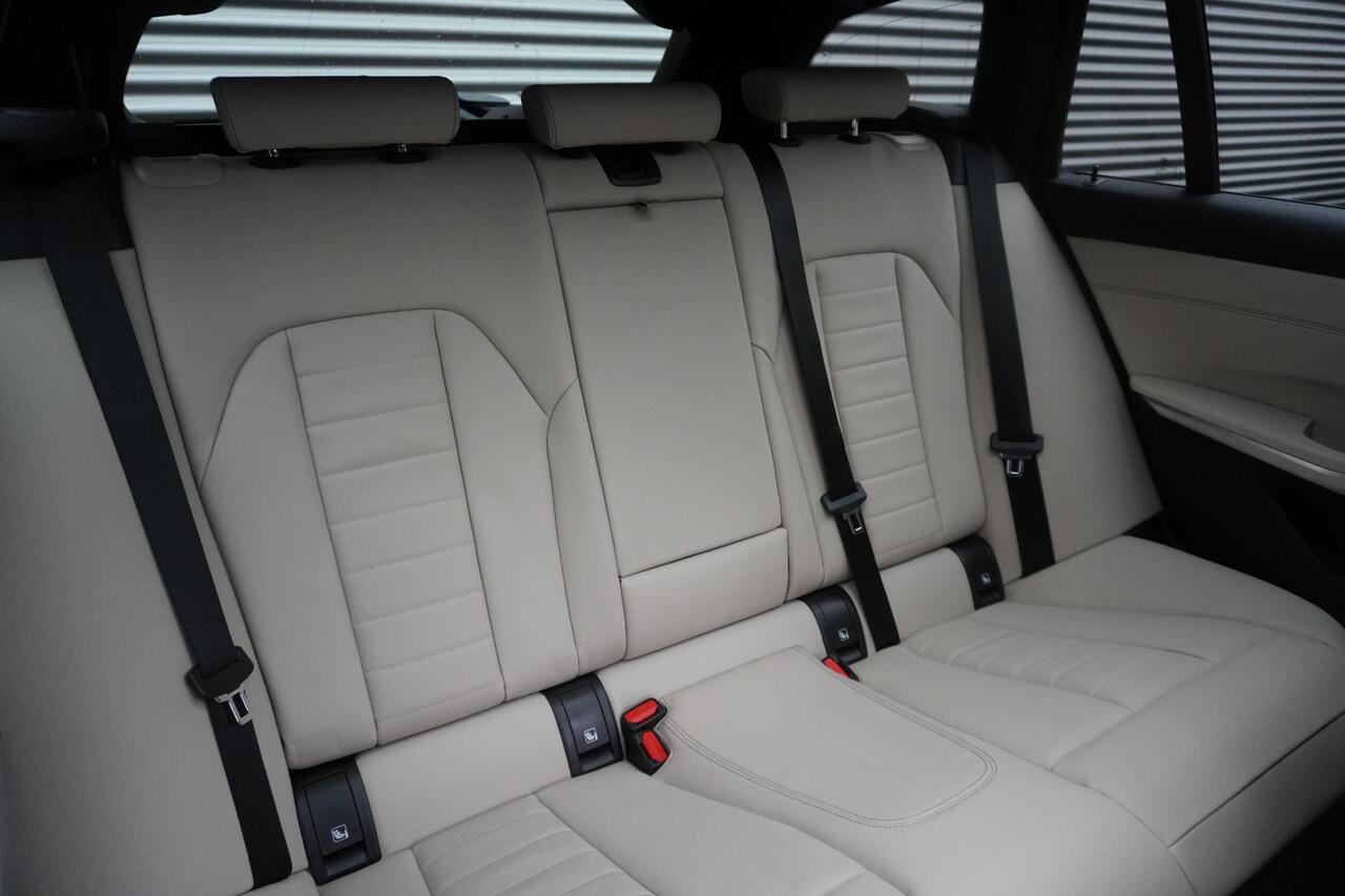 BMW 3-SERIE Touring 330e Electrisch verstelbare Stoelen | M Sportpakket | Head Up Display