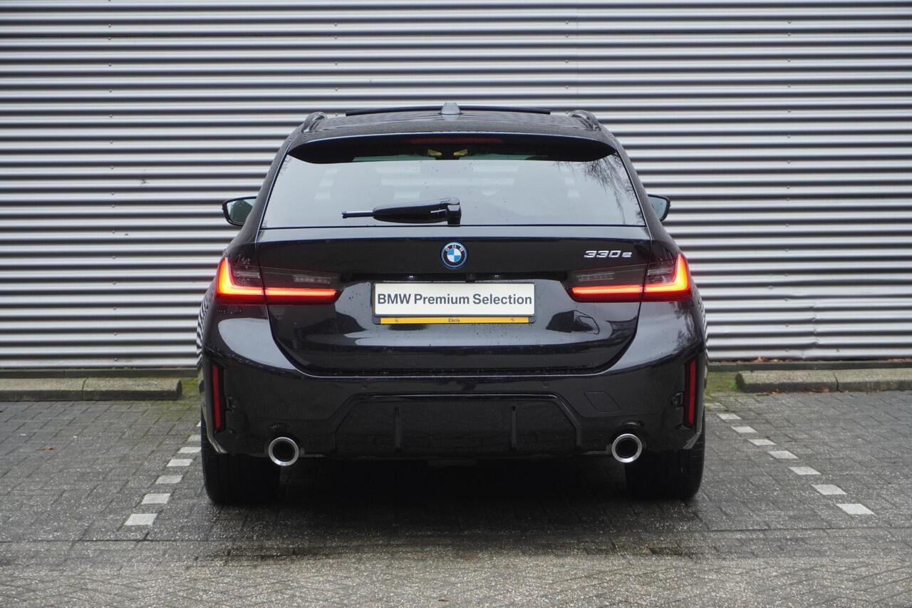 BMW 3-SERIE Touring 330e Electrisch verstelbare Stoelen | M Sportpakket | Head Up Display