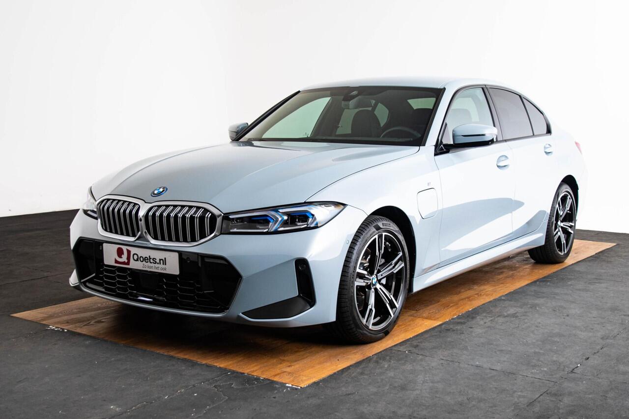 BMW 3-SERIE 330e Long Range - M Sport - Getinte Ruiten - elektrisch verstelbare/verwarmde stoelen - Parking Assistant Plus - Active Cruise Control - Comfort Access - Adaptieve LED koplampen - Elektrische achterklep -