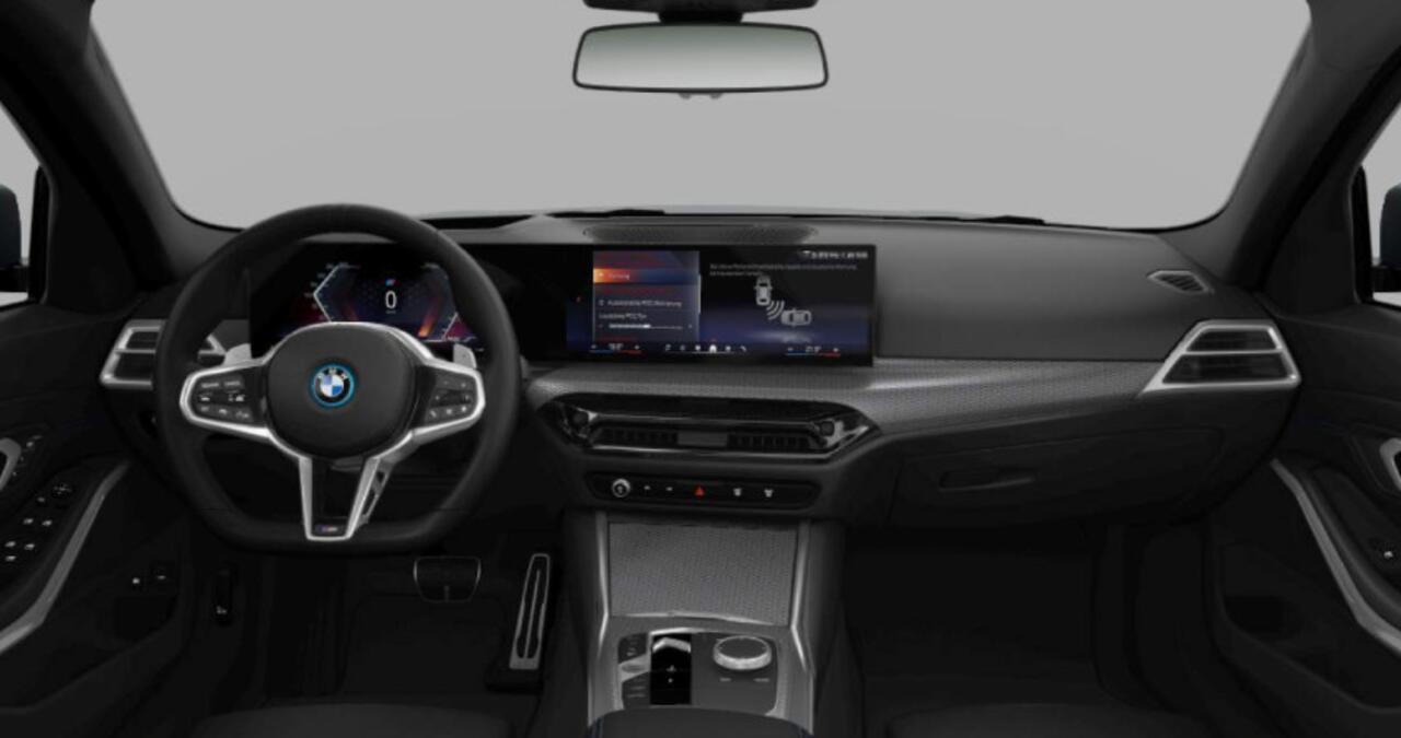 BMW 3-SERIE Touring 330e Long Range - M Sport - Elektrisch verstelbare/verwarmde stoelen - Comfort Access - Parking Assistant Plus - Active Cruise Control - Getinte Ruiten - zonneschermen achterportierramen -