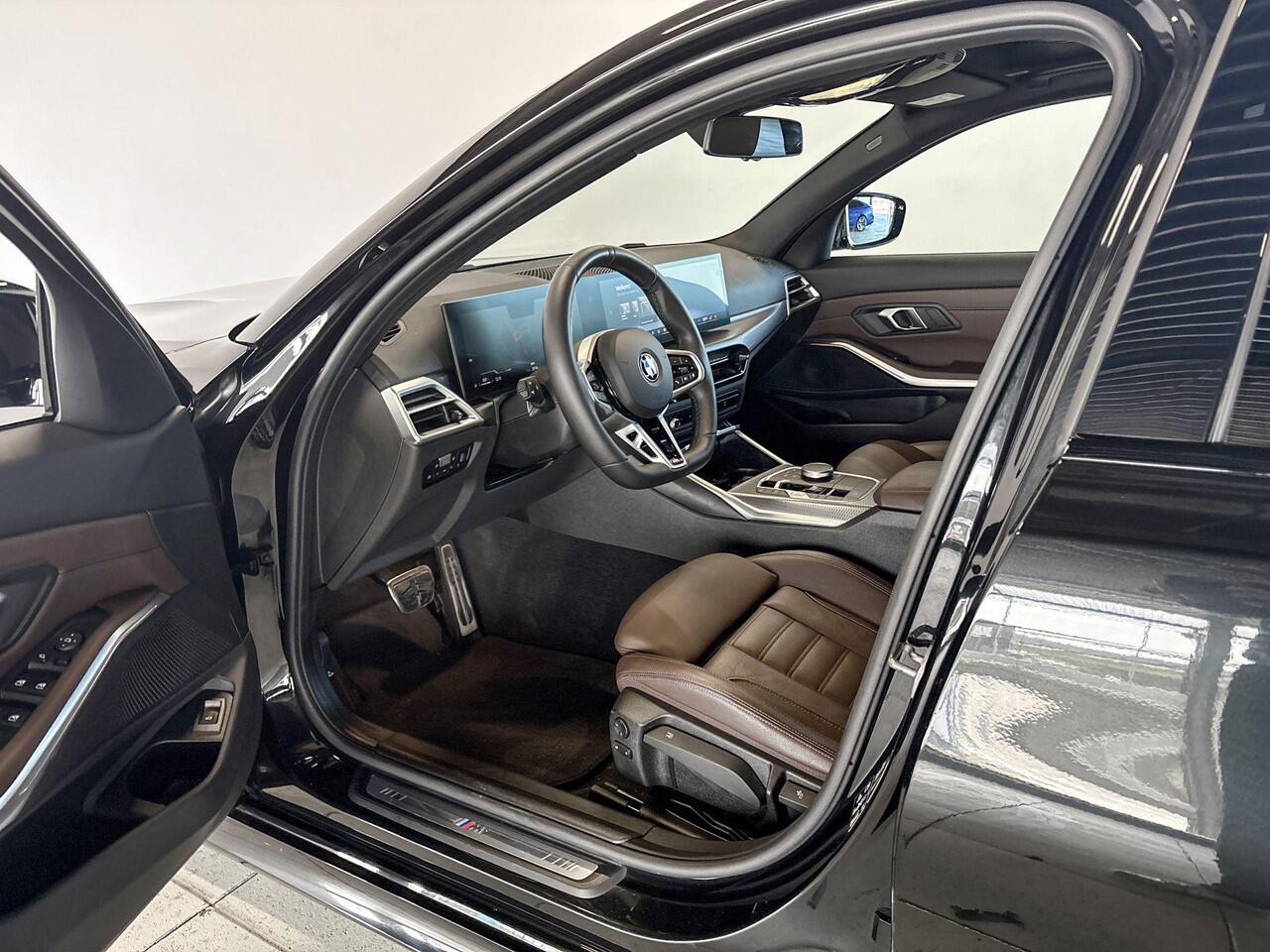 BMW 3-SERIE Sedan 330i xDrive