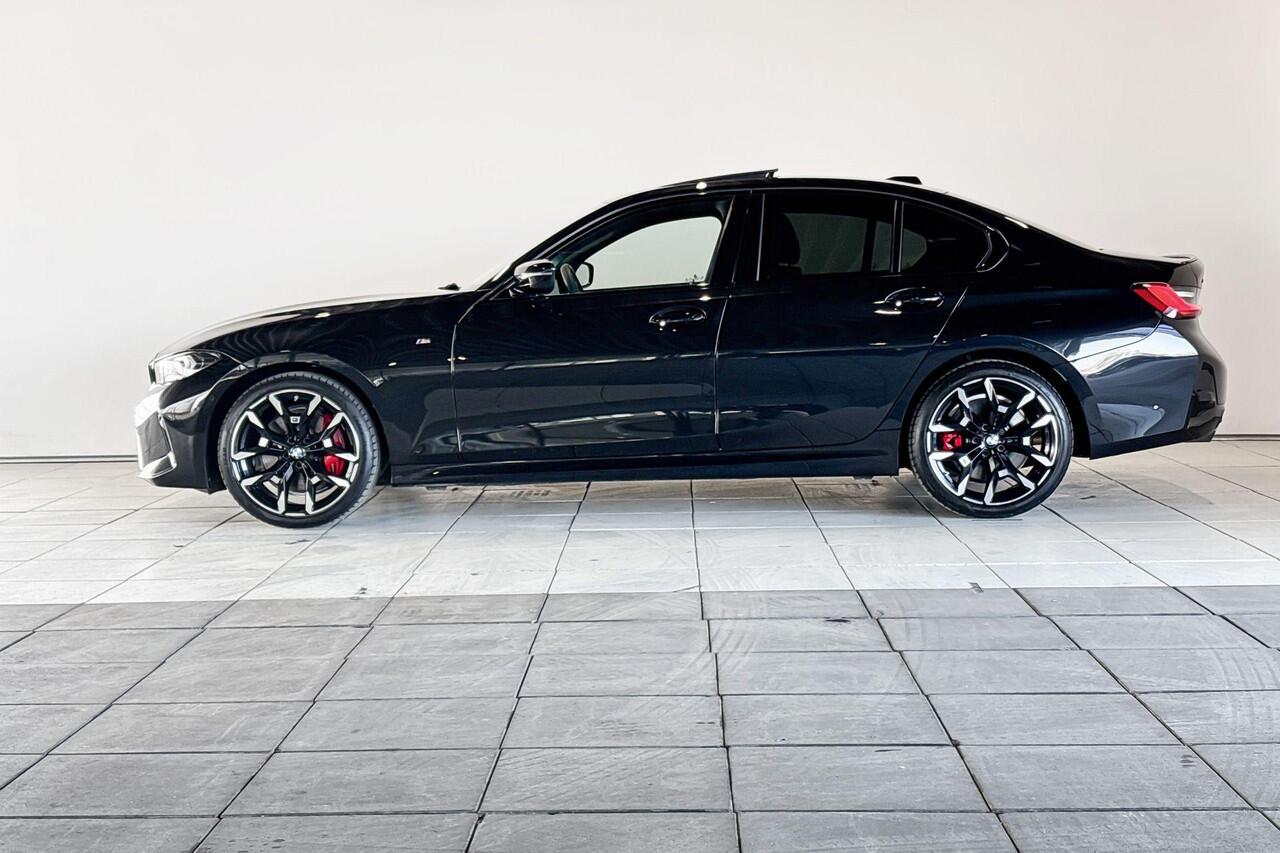 BMW 3-SERIE Sedan 330i xDrive