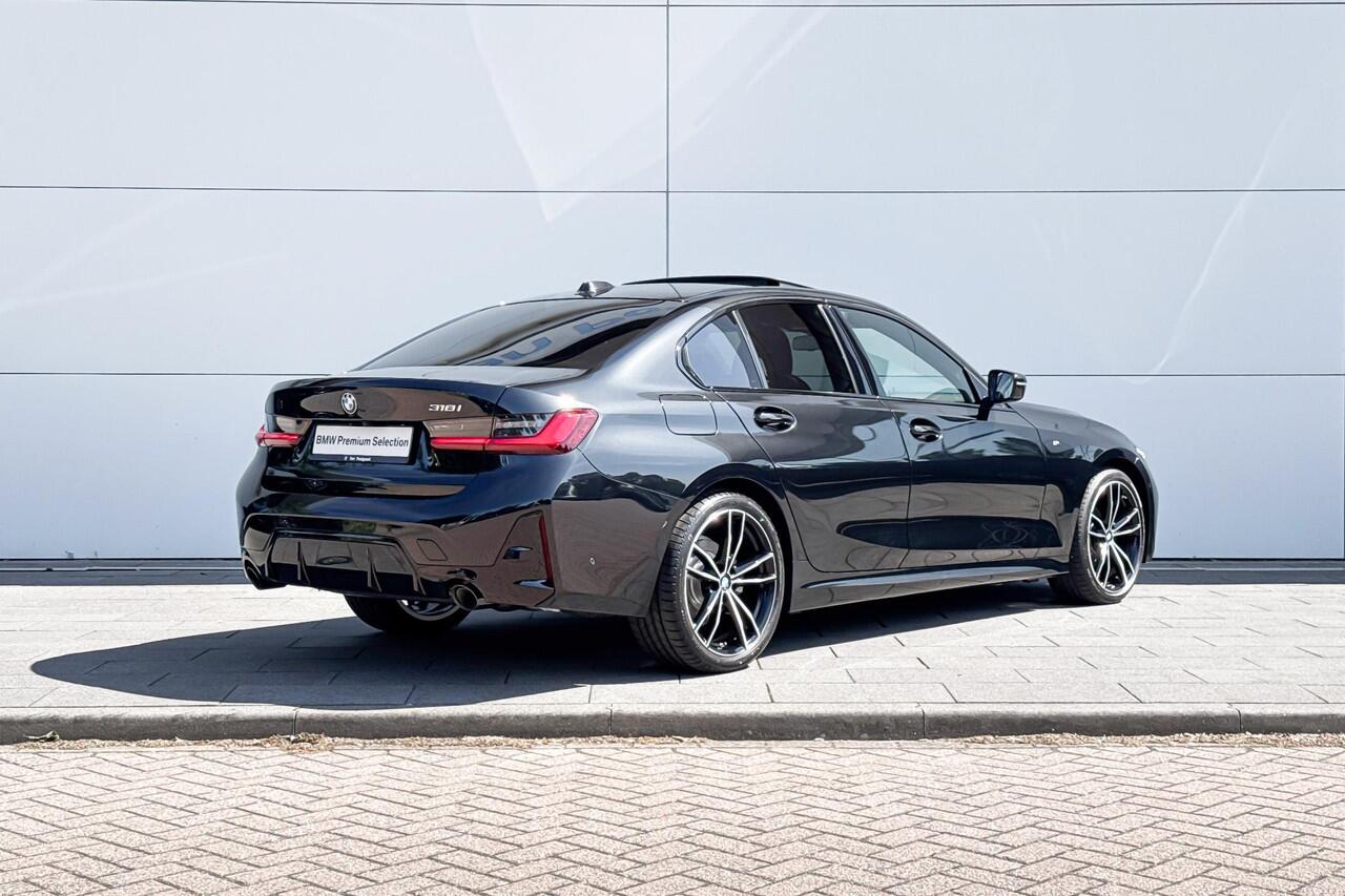 BMW 3-SERIE Sedan 318i M-Sport