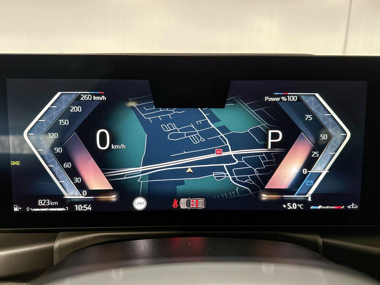 BMW 3-SERIE Touring 318i | Selections | M Sportpakket Pro | Draadloos oplaadstation |