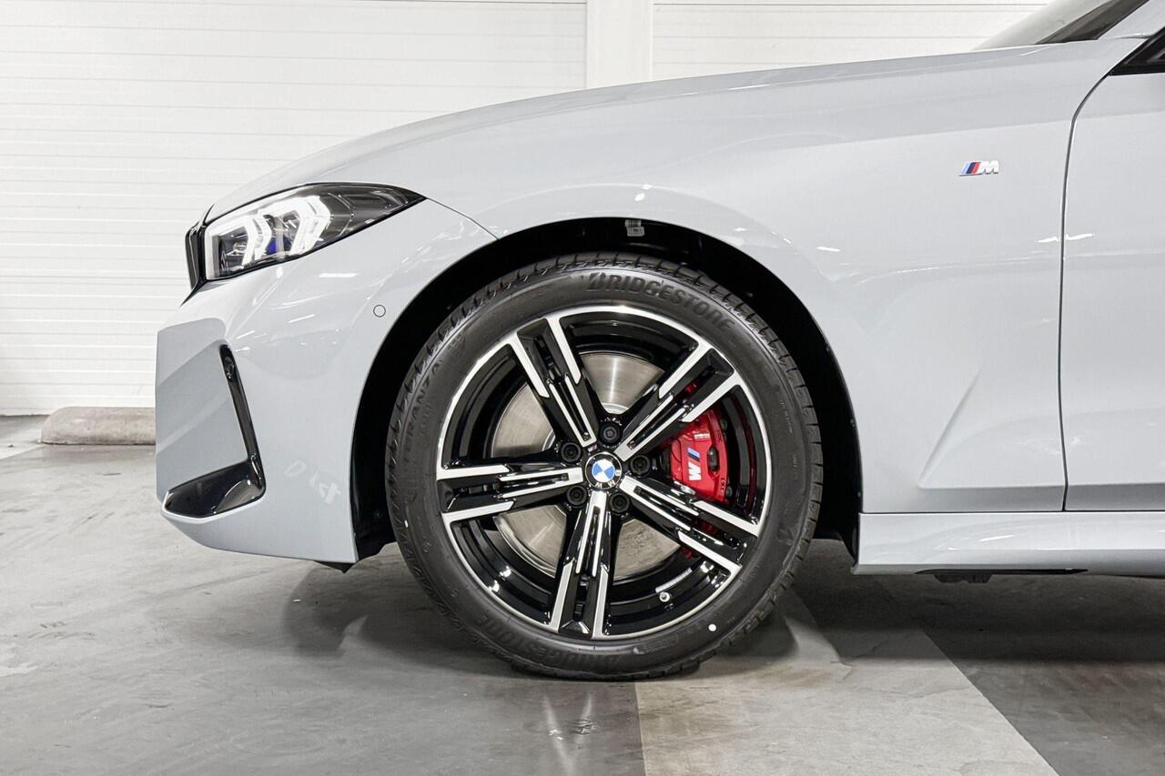 BMW 3-SERIE Sedan 318i | M-Sport Pro | Comfort Pack | Harman/Kardon | Comfort Access